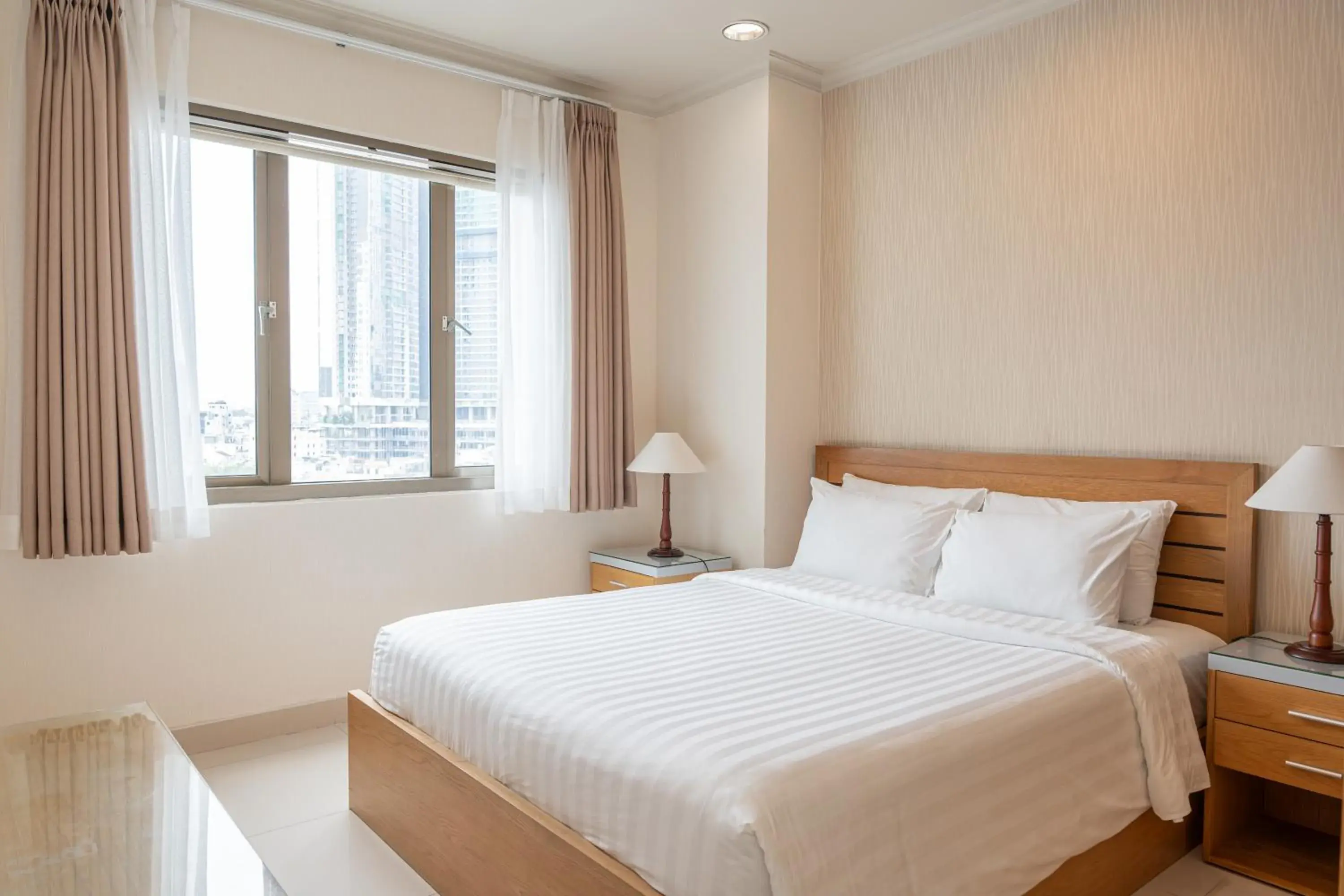 Bedroom, Bed in Mayfair Suites Bedroom, Bed in Mayfair Suites