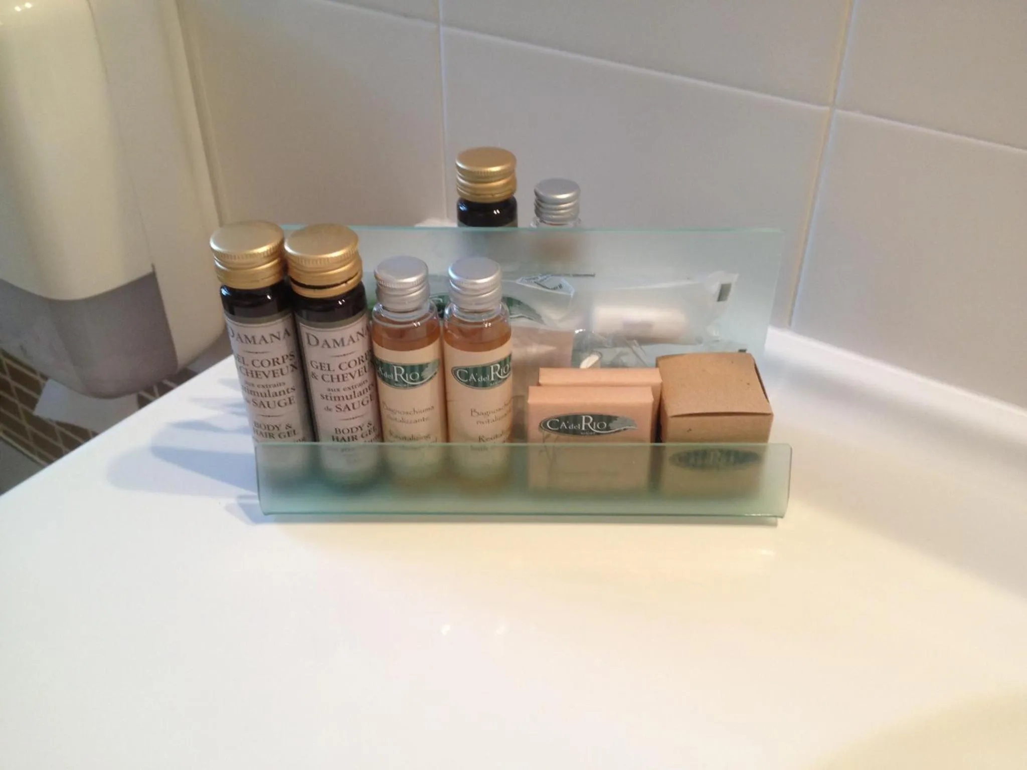 Bathroom in Hotel del Rio Srl - RISTORANTE e Azienda agricola