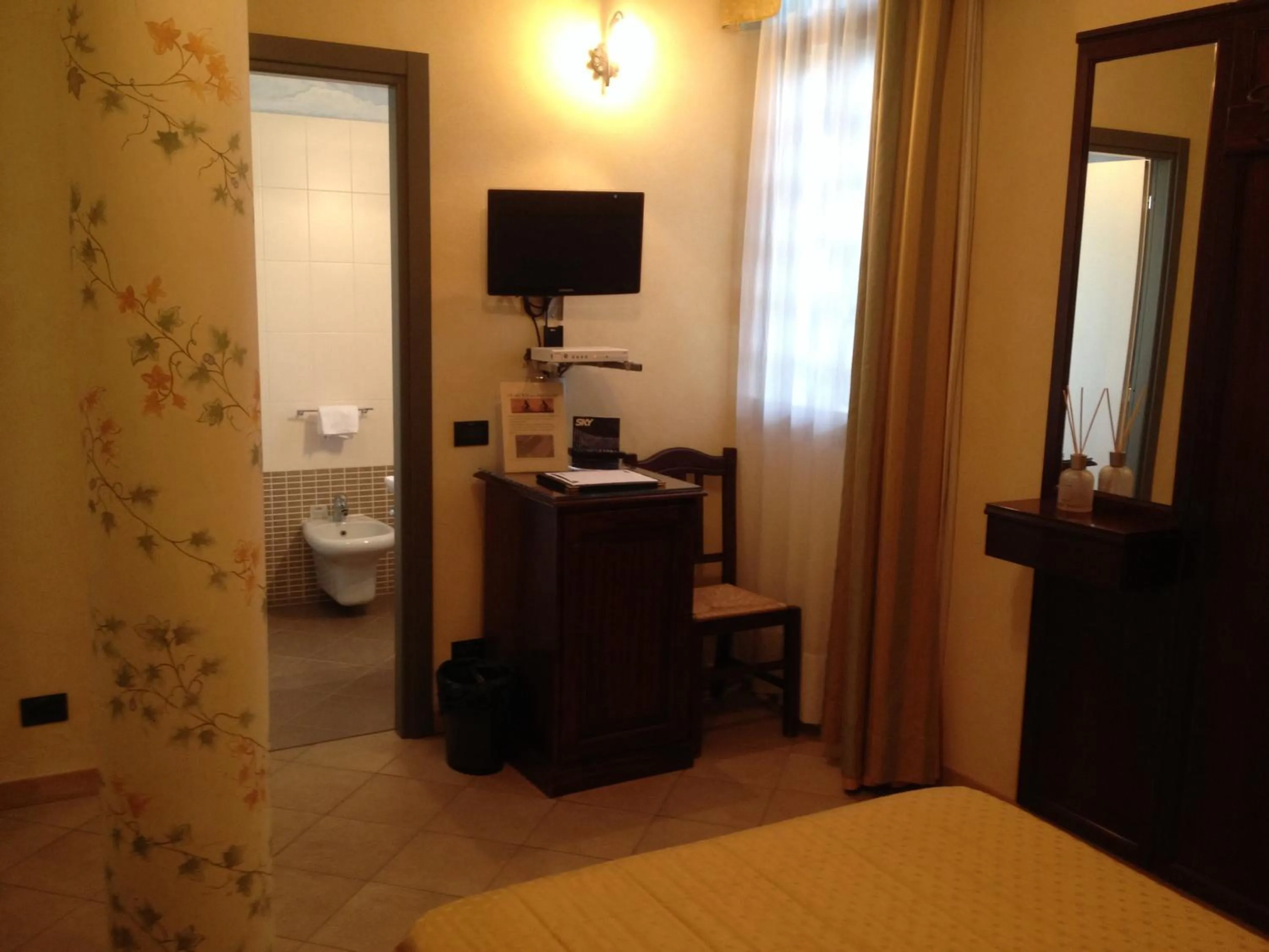 Photo of the whole room, Bed in Hotel del Rio Srl - RISTORANTE e Azienda agricola