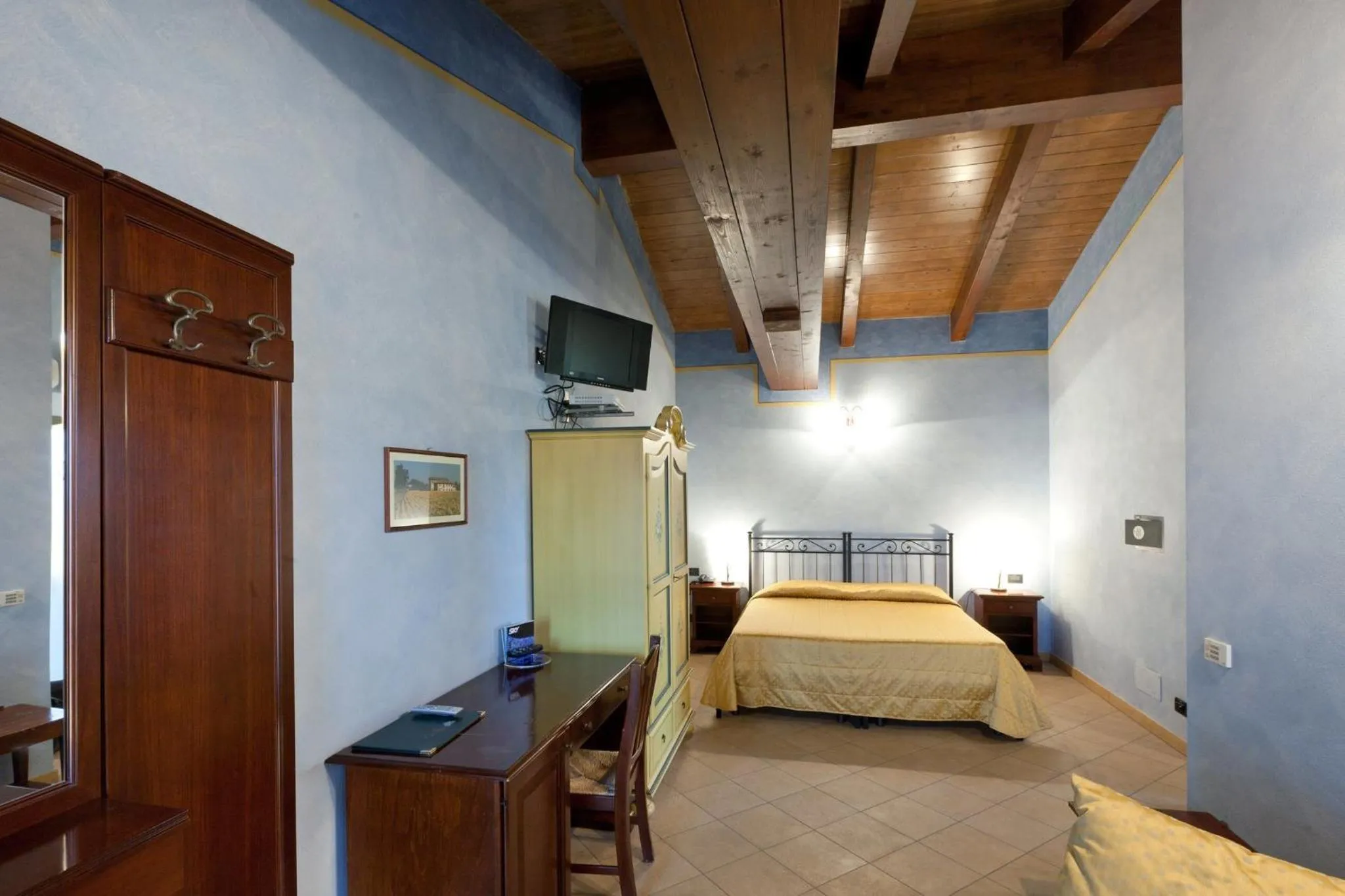Photo of the whole room, Bed in Hotel del Rio Srl - RISTORANTE e Azienda agricola
