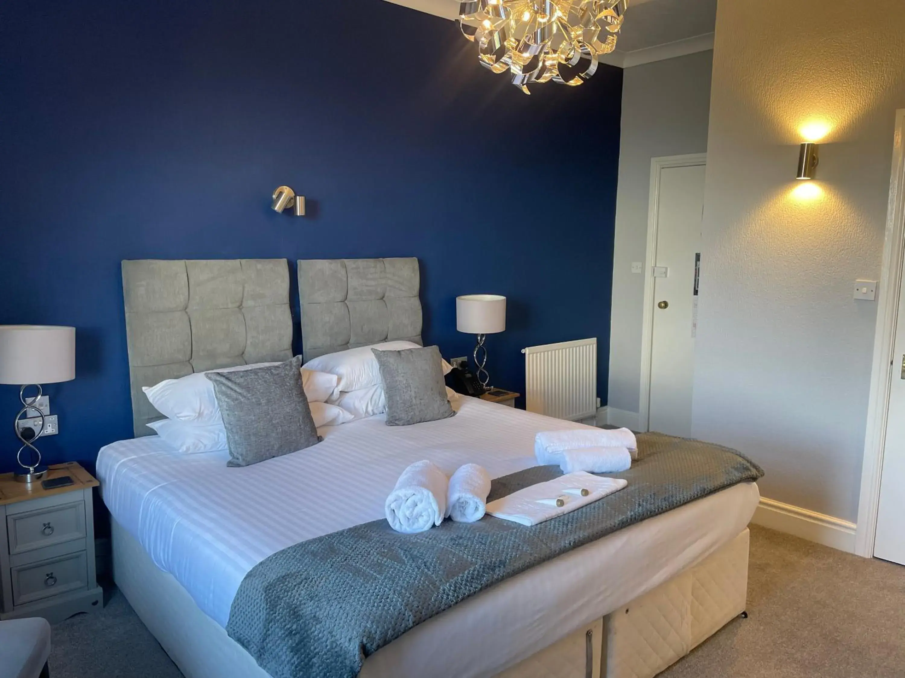 Standard Double or Twin Room with Sea View (Not Pet Friendly) in The Wildings Hotel & Tudno's Restaurant Standard Double or Twin Room with Sea View (Not Pet Friendly) in The Wildings Hotel & Tudno's Restaurant