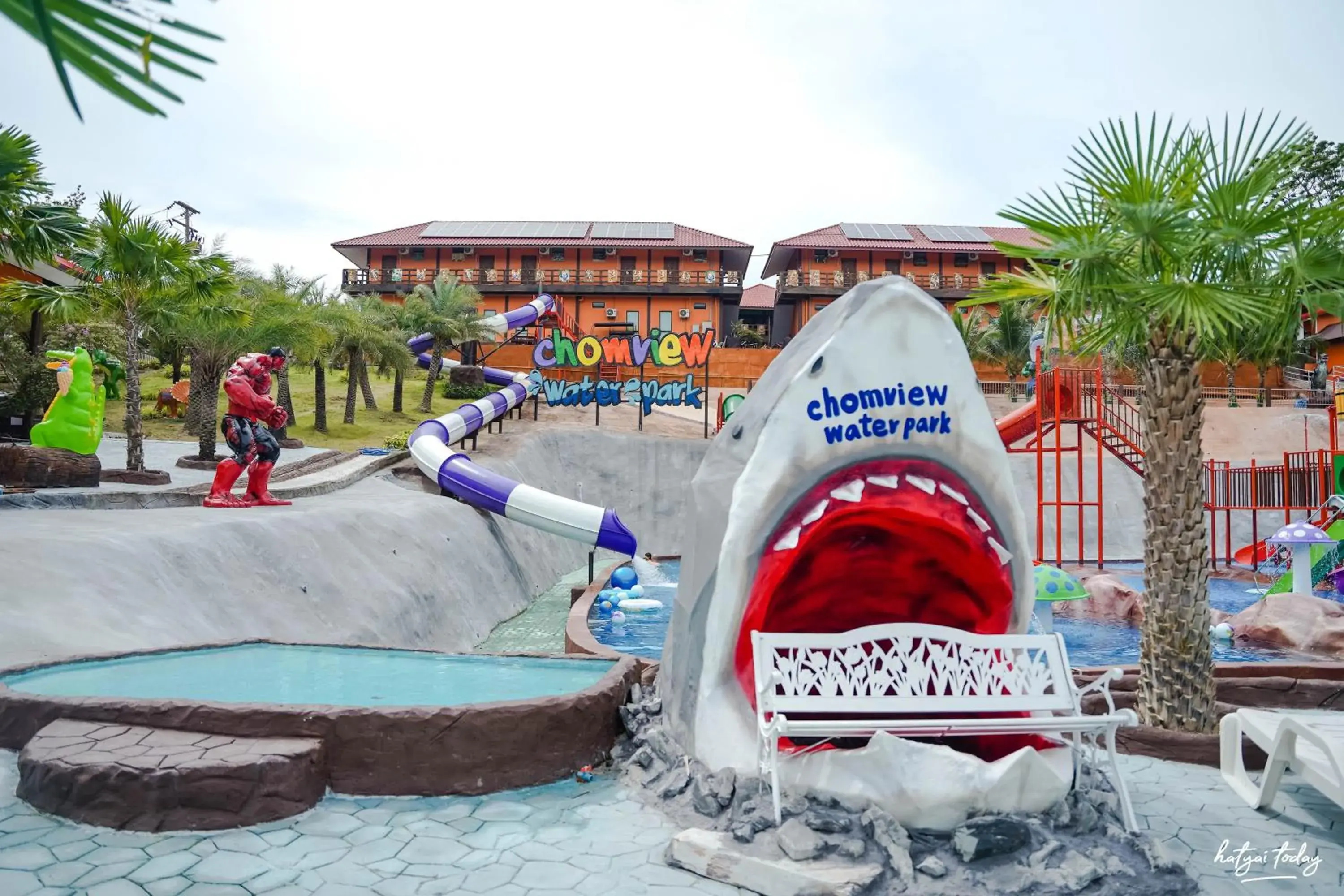 Day in Chomview Lanta Water Park Resort Day in Chomview Lanta Water Park Resort