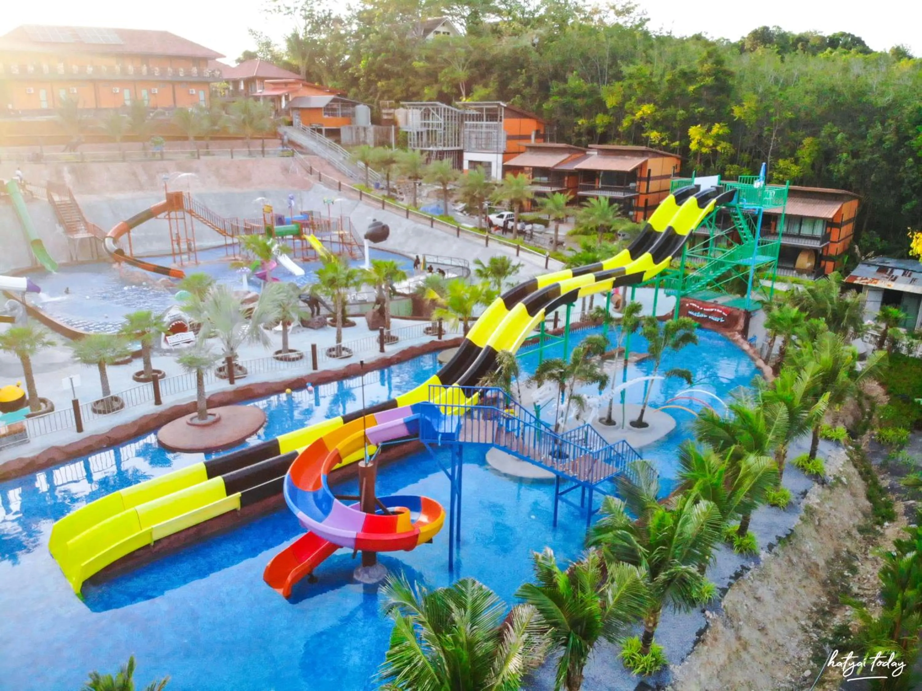Day in Chomview Lanta Water Park Resort
