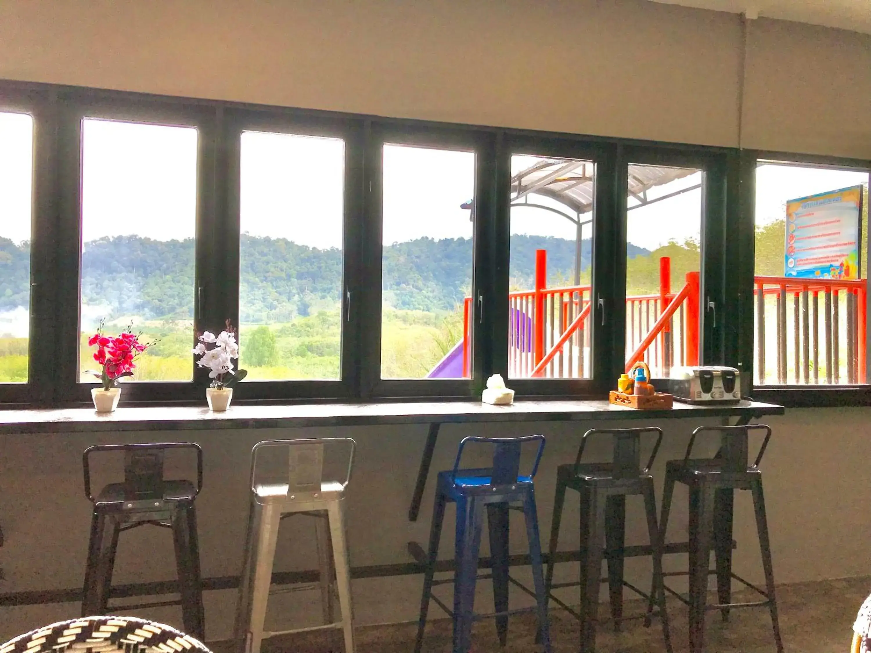 Restaurant/places to eat in Chomview Lanta Water Park Resort Restaurant/places to eat in Chomview Lanta Water Park Resort