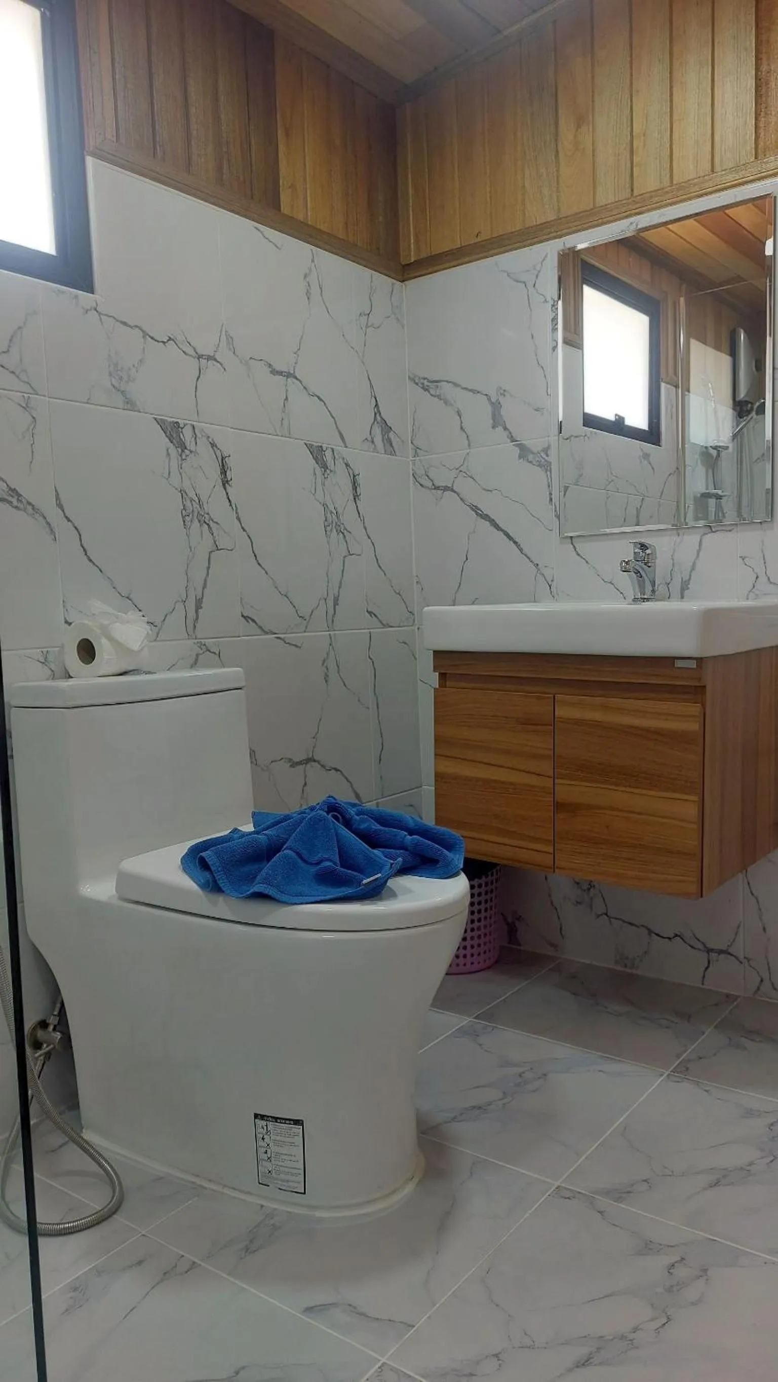 Bathroom in Chomview Lanta Water Park Resort