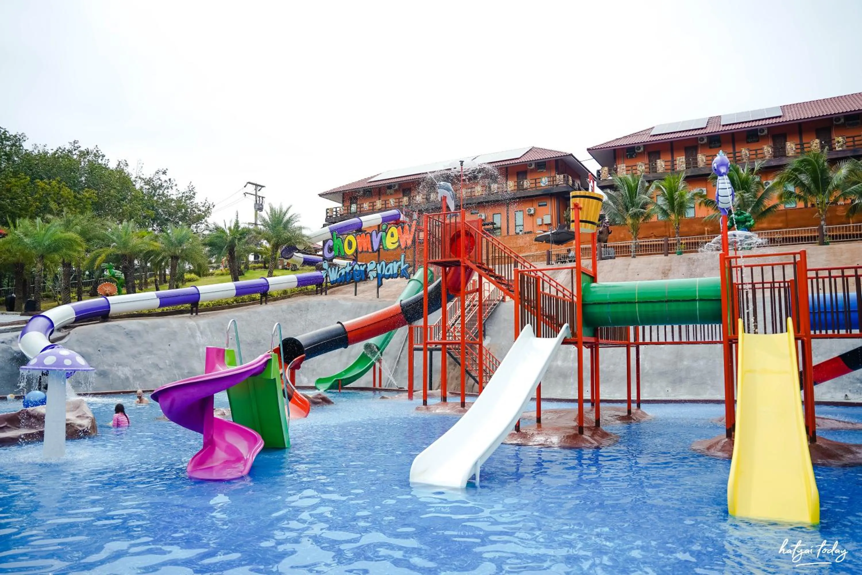 Day in Chomview Lanta Water Park Resort