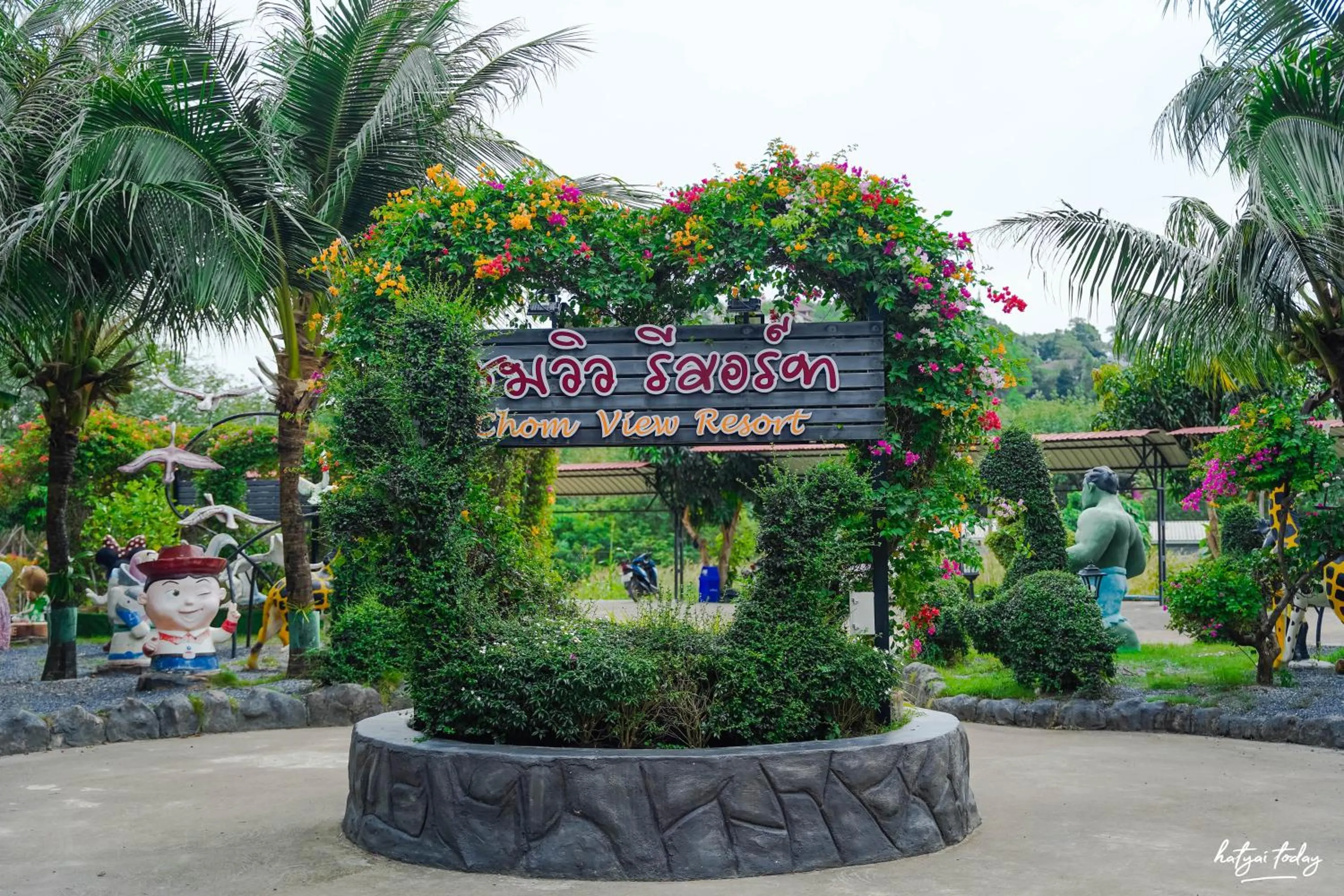 Day in Chomview Lanta Water Park Resort