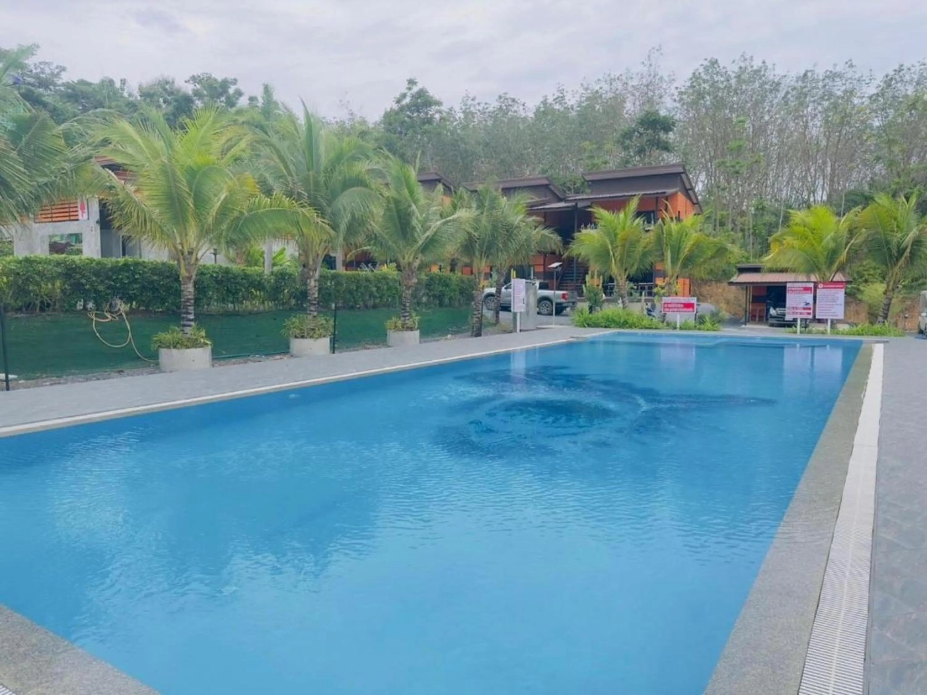 Swimming pool in Chomview Lanta Water Park Resort