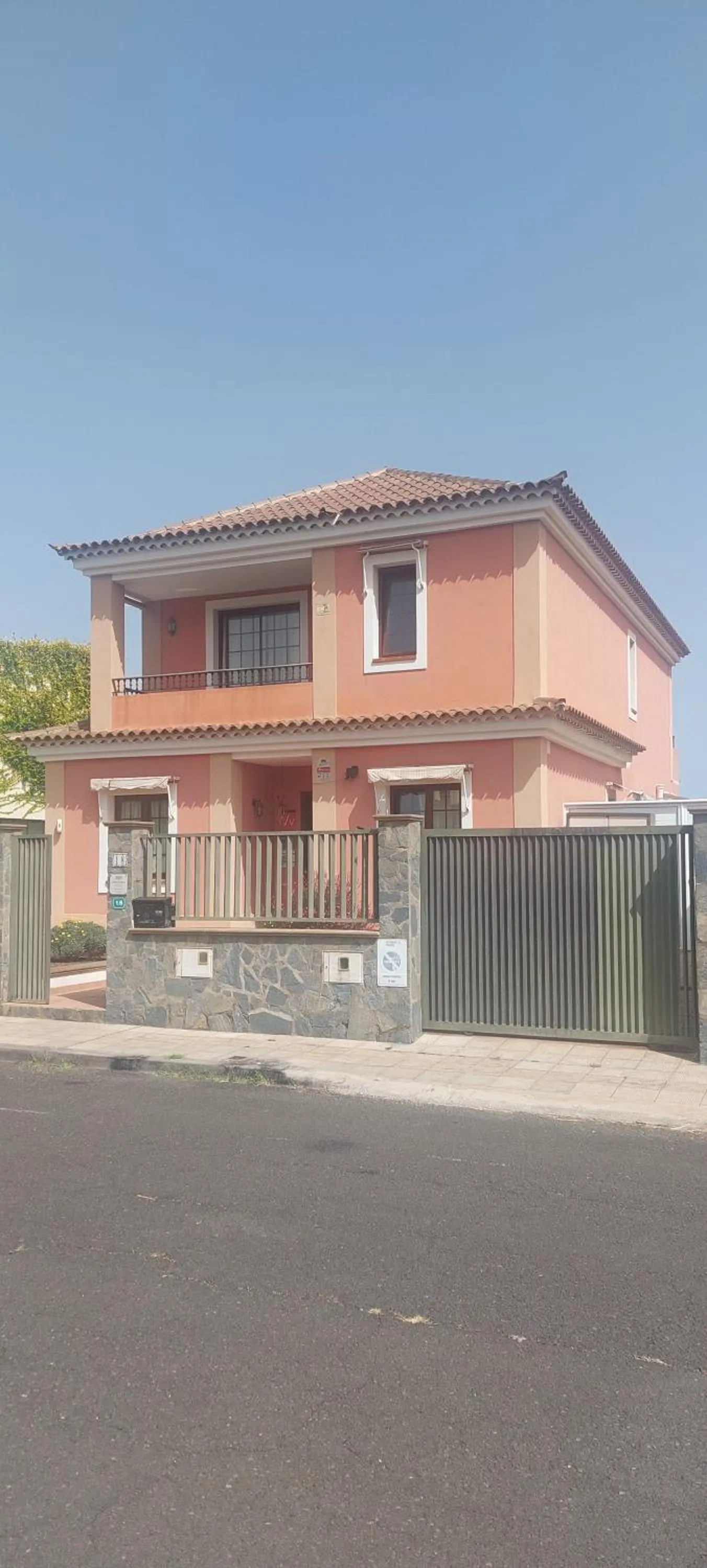 Property building in Chalet Anagato