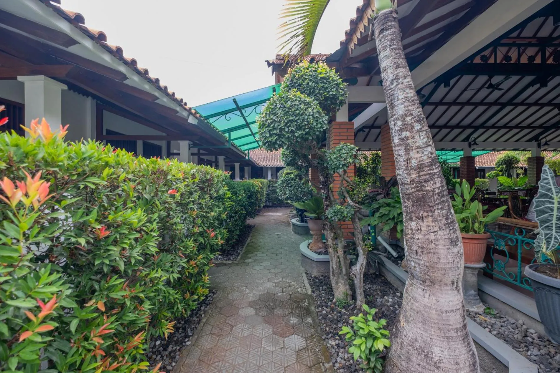 Property building in Hotel Talenta 3