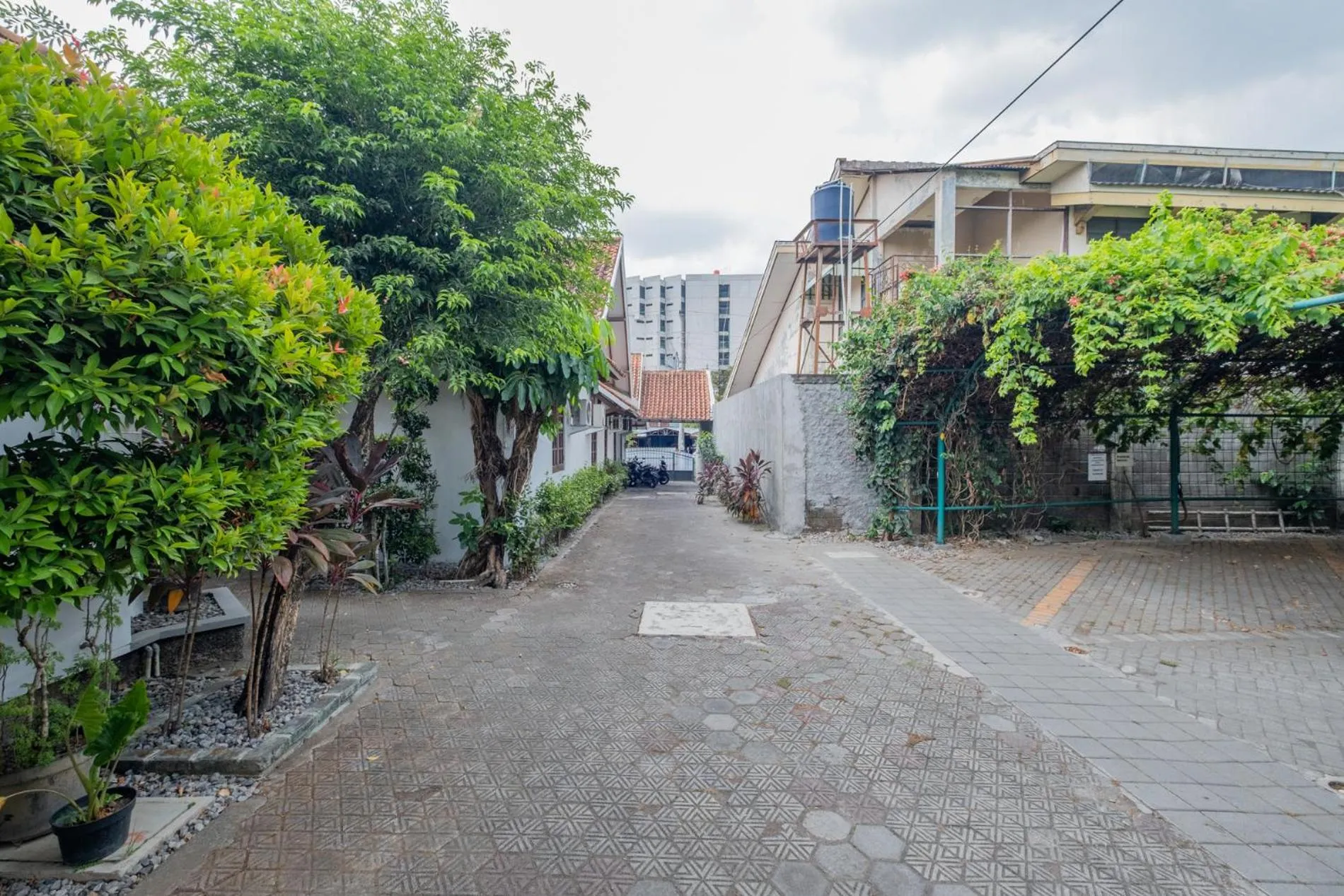 Property building in Hotel Talenta 3