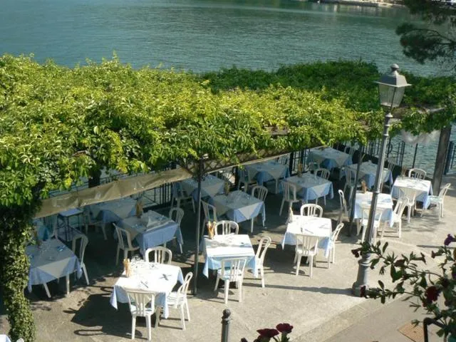 Restaurant/places to eat in Hotel Plinio