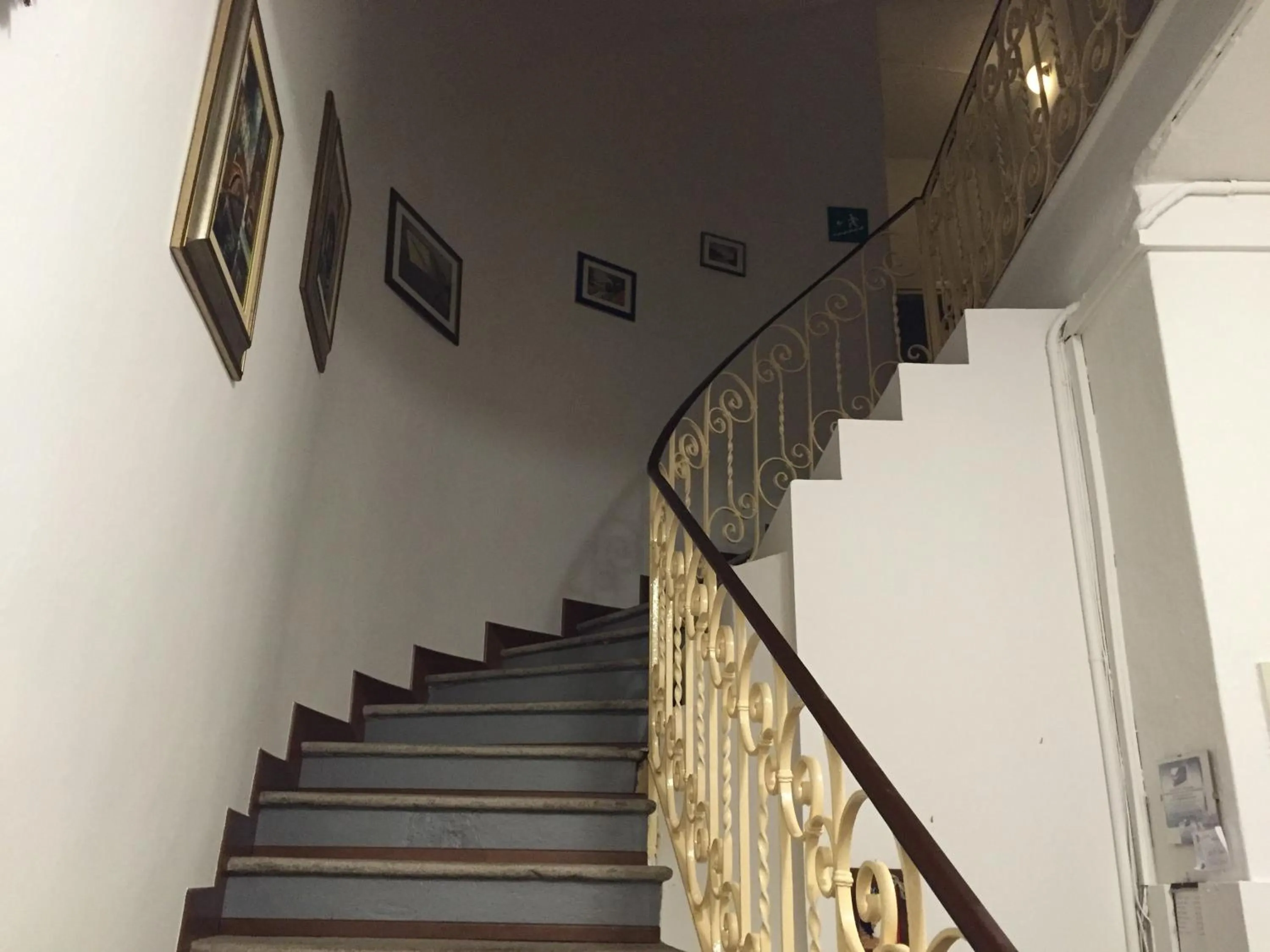 Decorative detail in Hotel Plinio