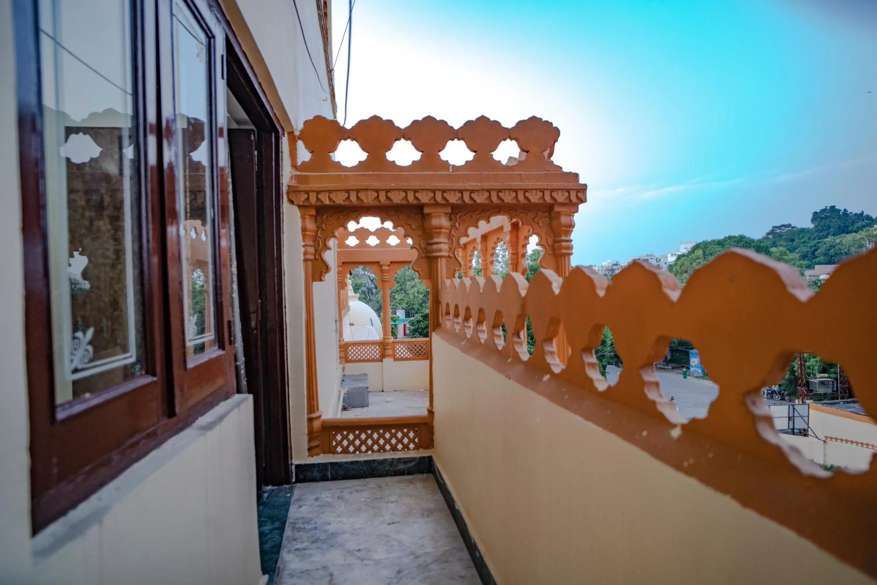 Balcony/Terrace in The Lavitra Lakeview Hotel