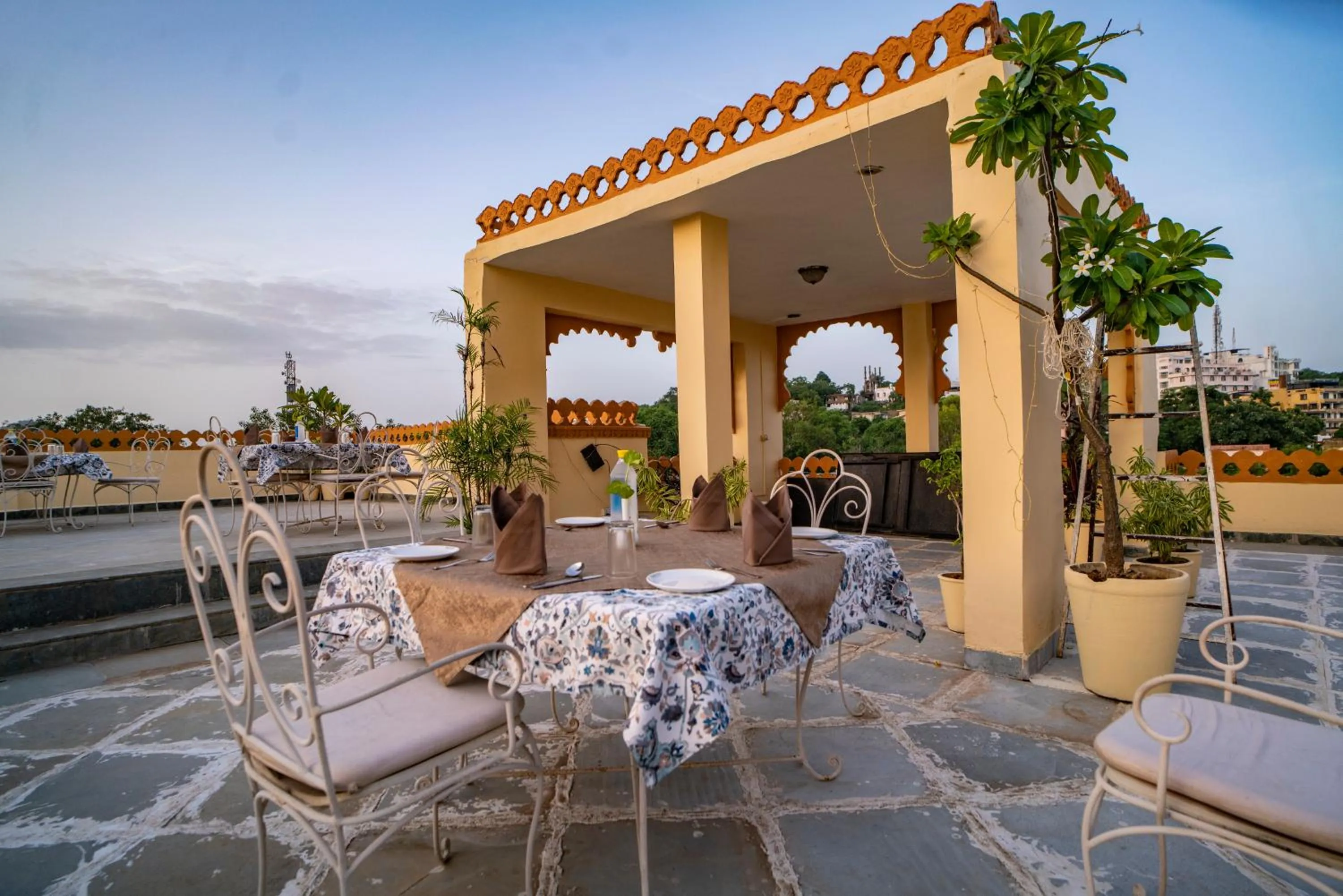 Balcony/Terrace in The Lavitra Lakeview Hotel