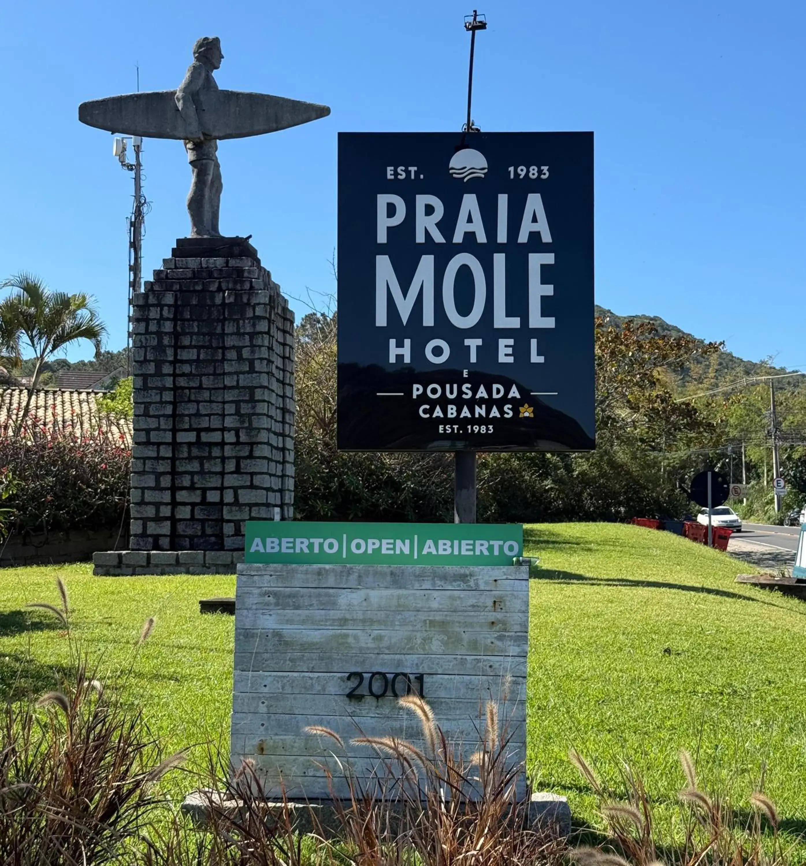 Street view in Praia Mole Hotel Street view in Praia Mole Hotel