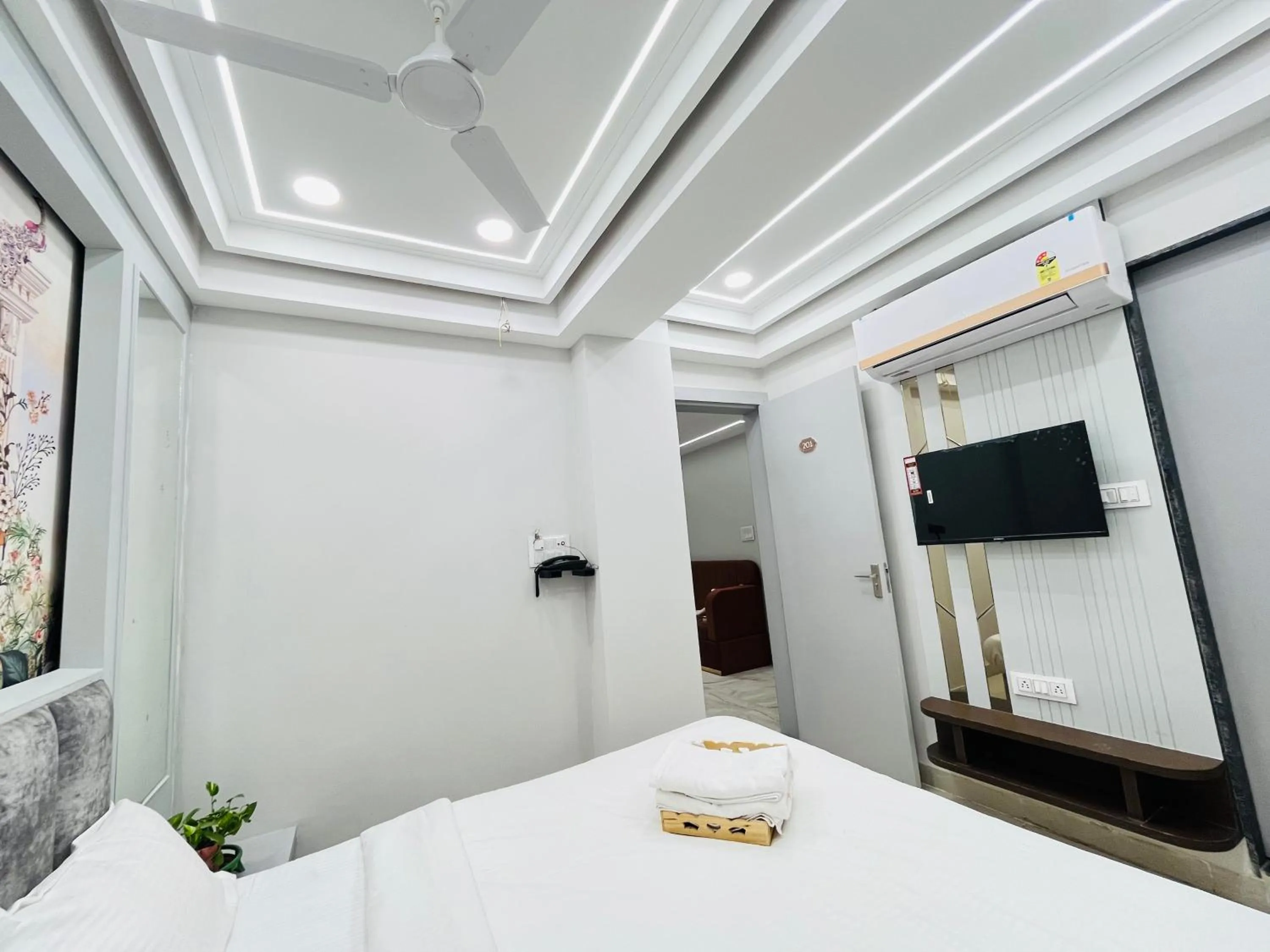 Bed in Hotel Padmawati Palace