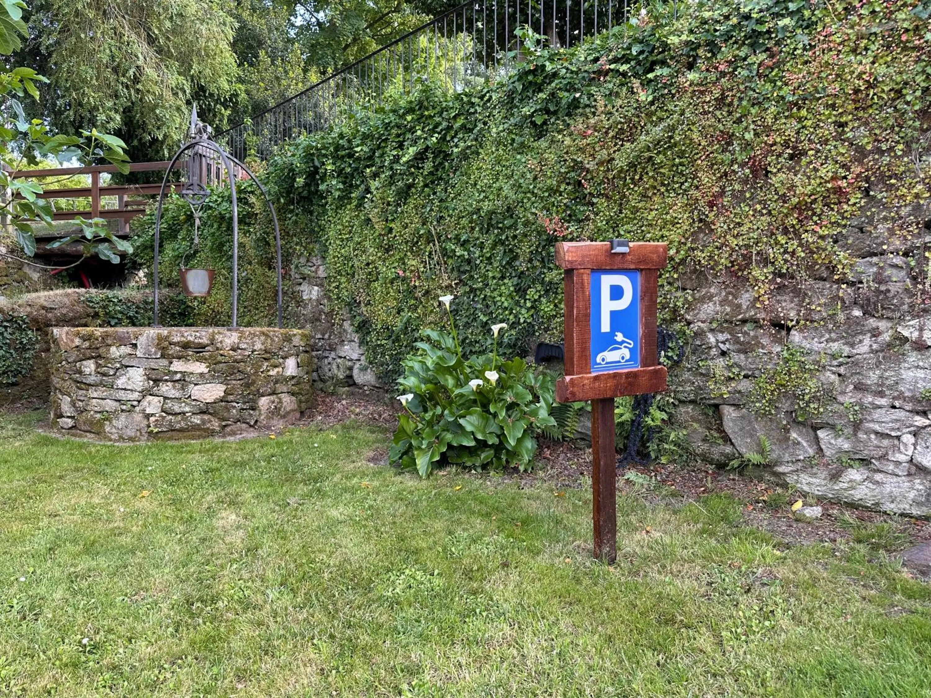 Parking in Pazo da Pena Manzaneda