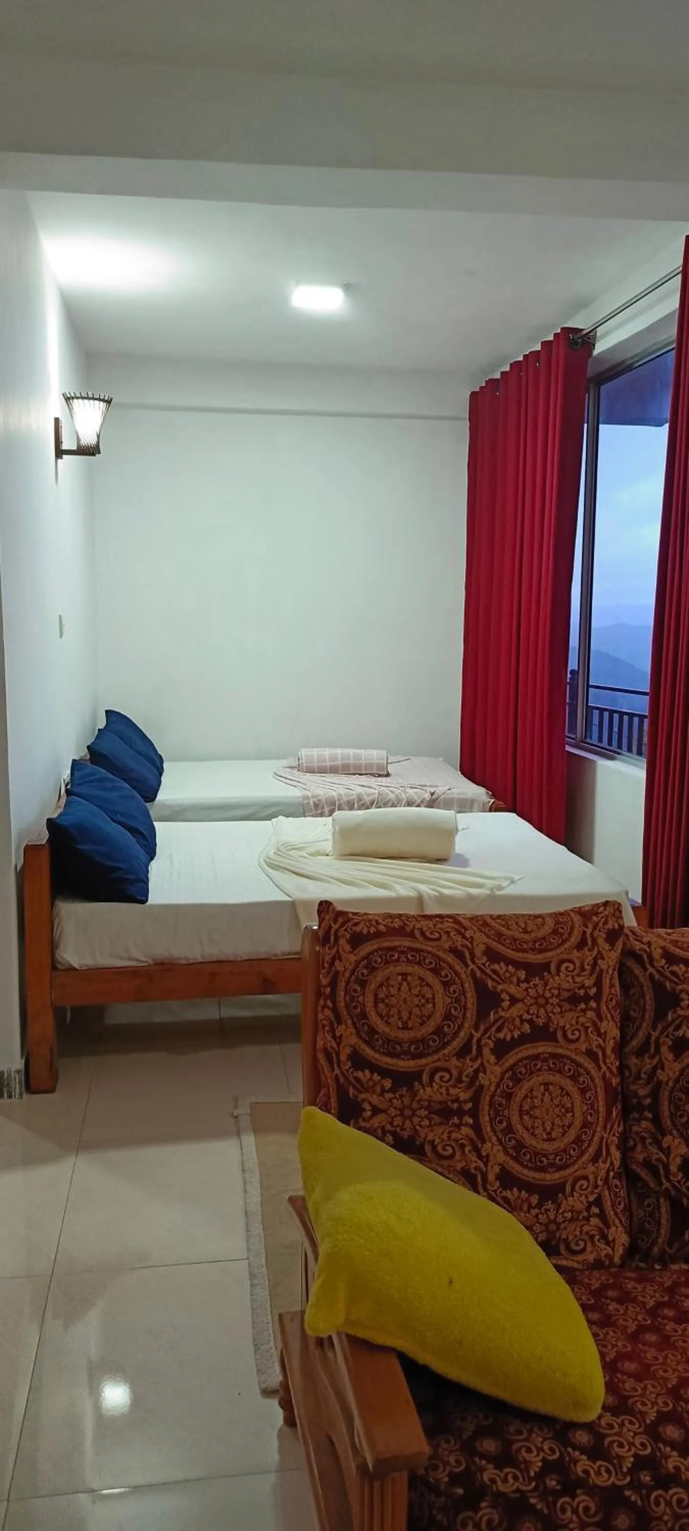 Bedroom, Bed in Adisham village home Haputale