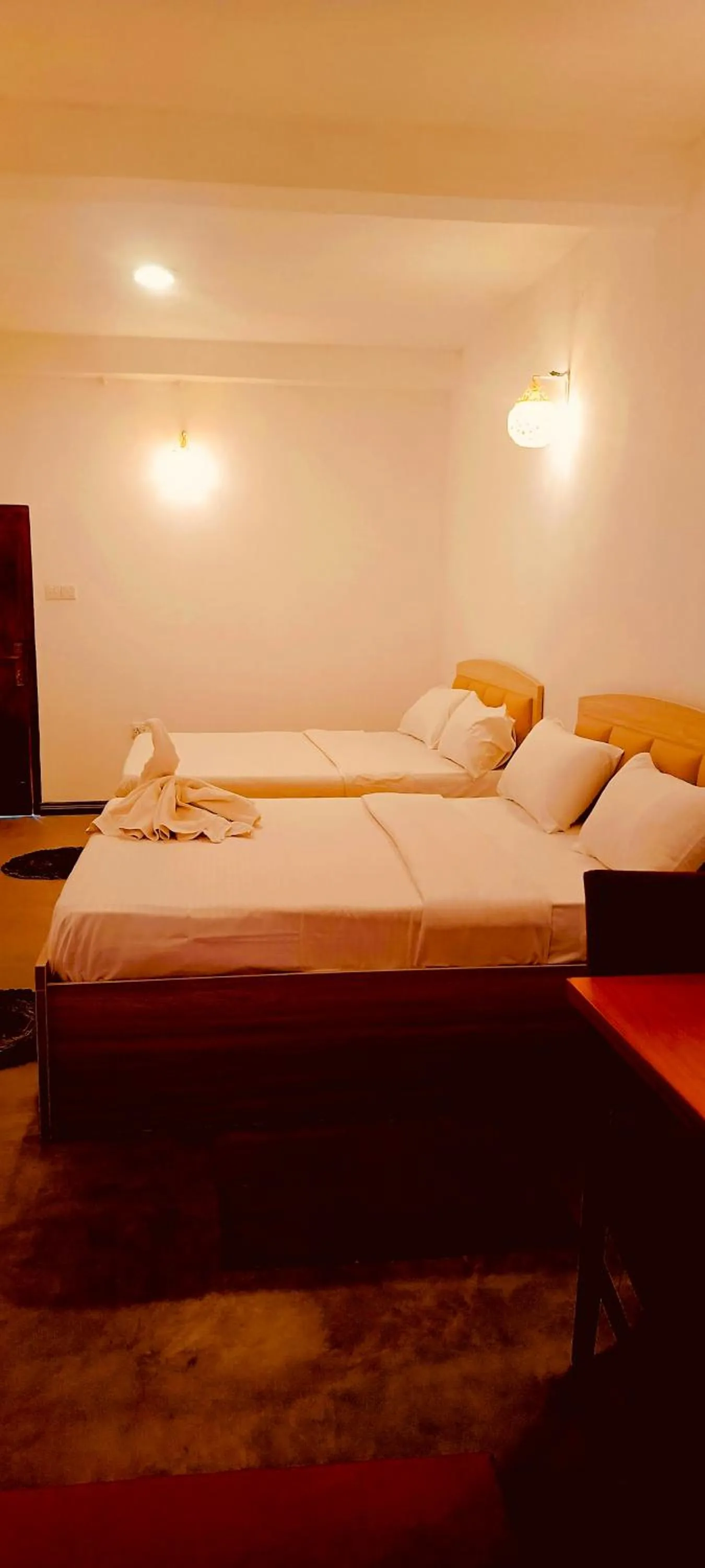 Bed in Adisham village home Haputale