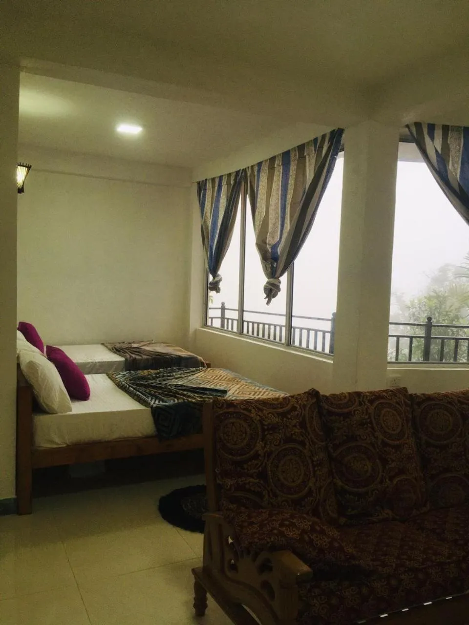 Bed in Adisham village home Haputale