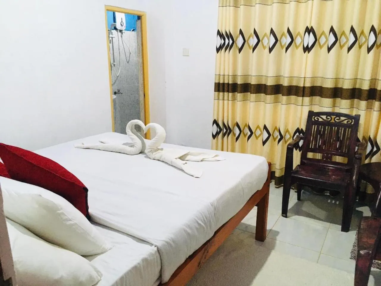 Bed in Adisham village home Haputale