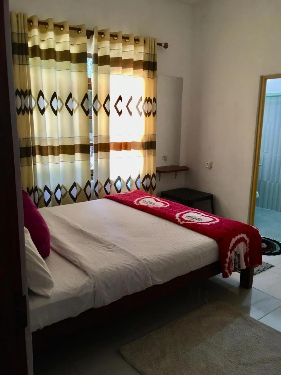 Bed in Adisham village home Haputale