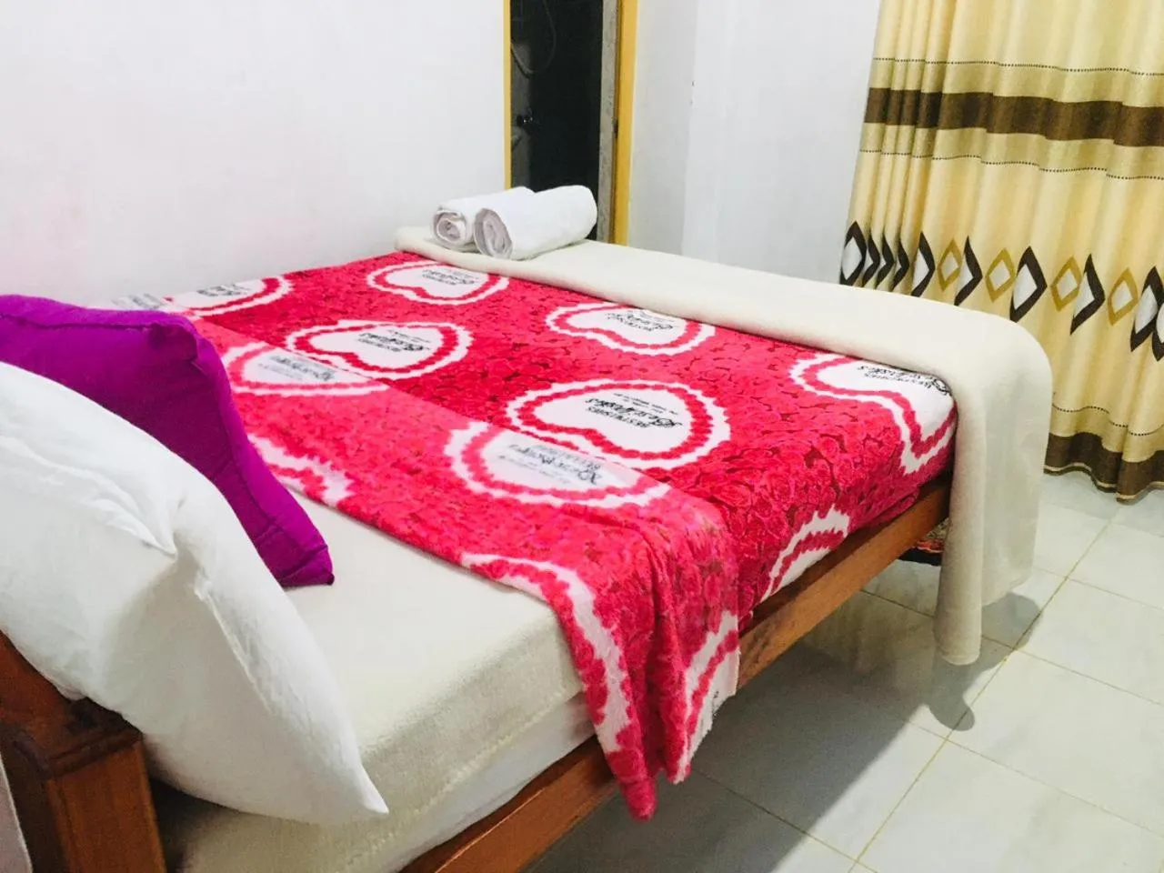 Bed in Adisham village home Haputale