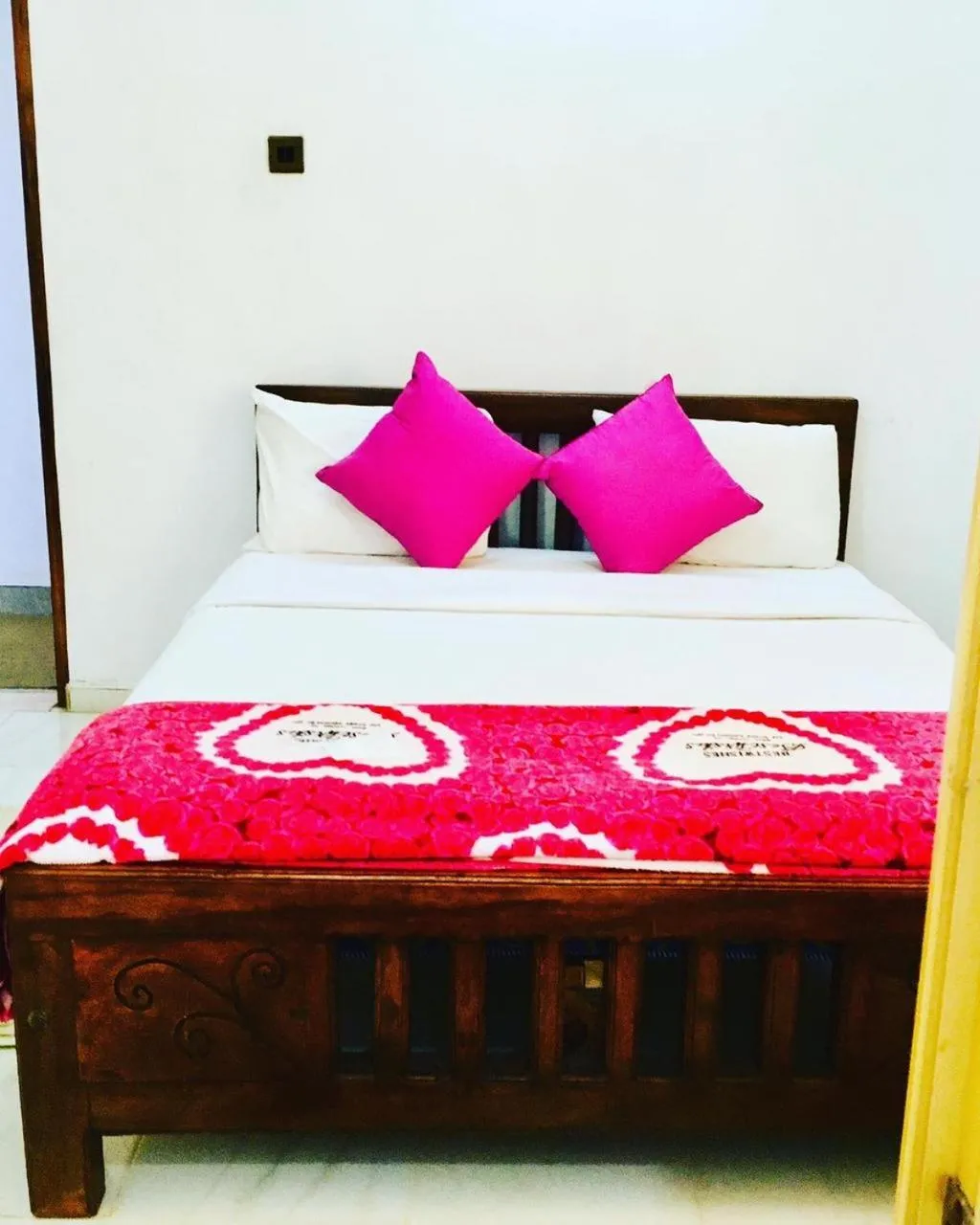 Bed in Adisham village home Haputale