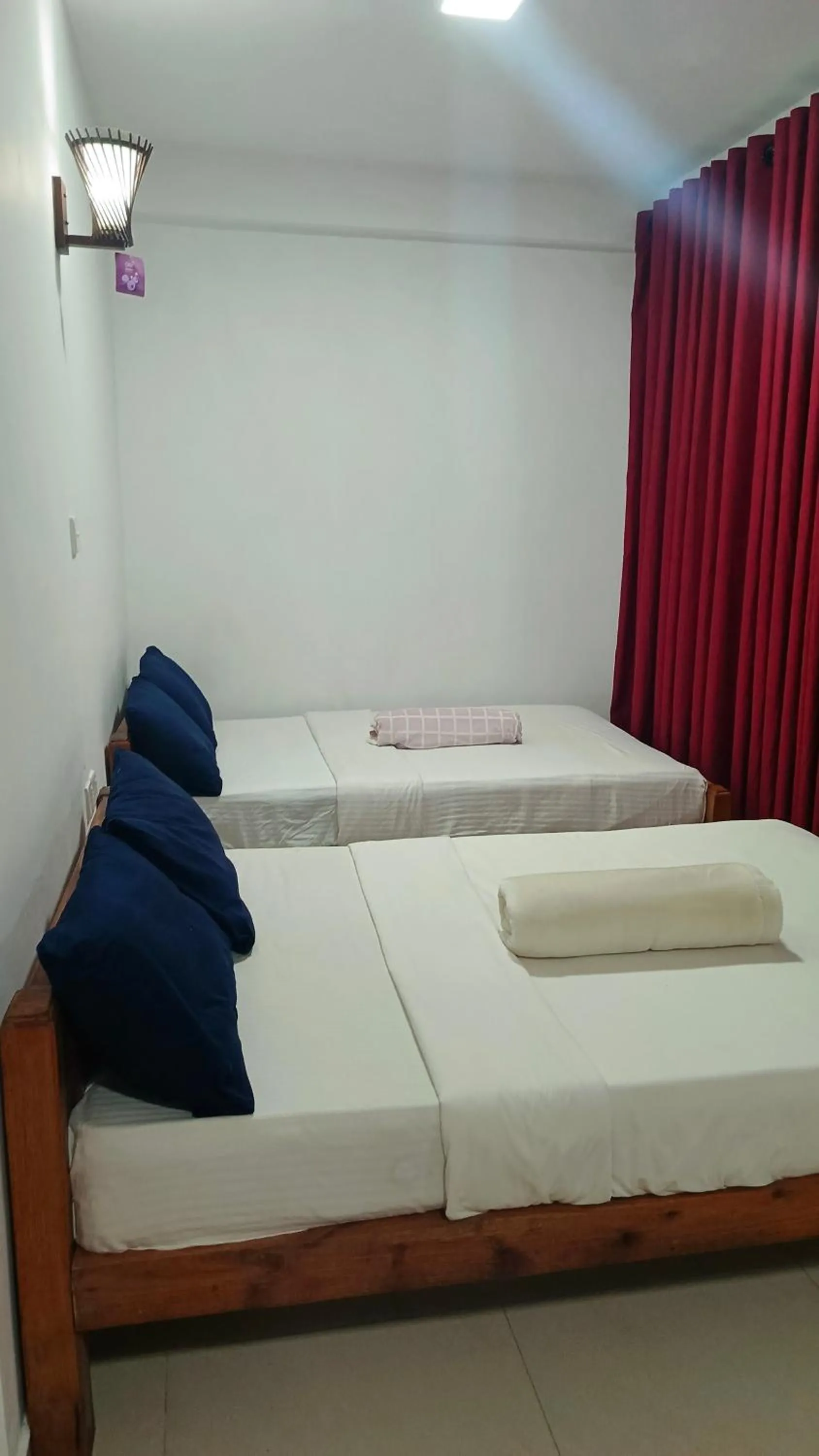 Bed in Adisham village home Haputale