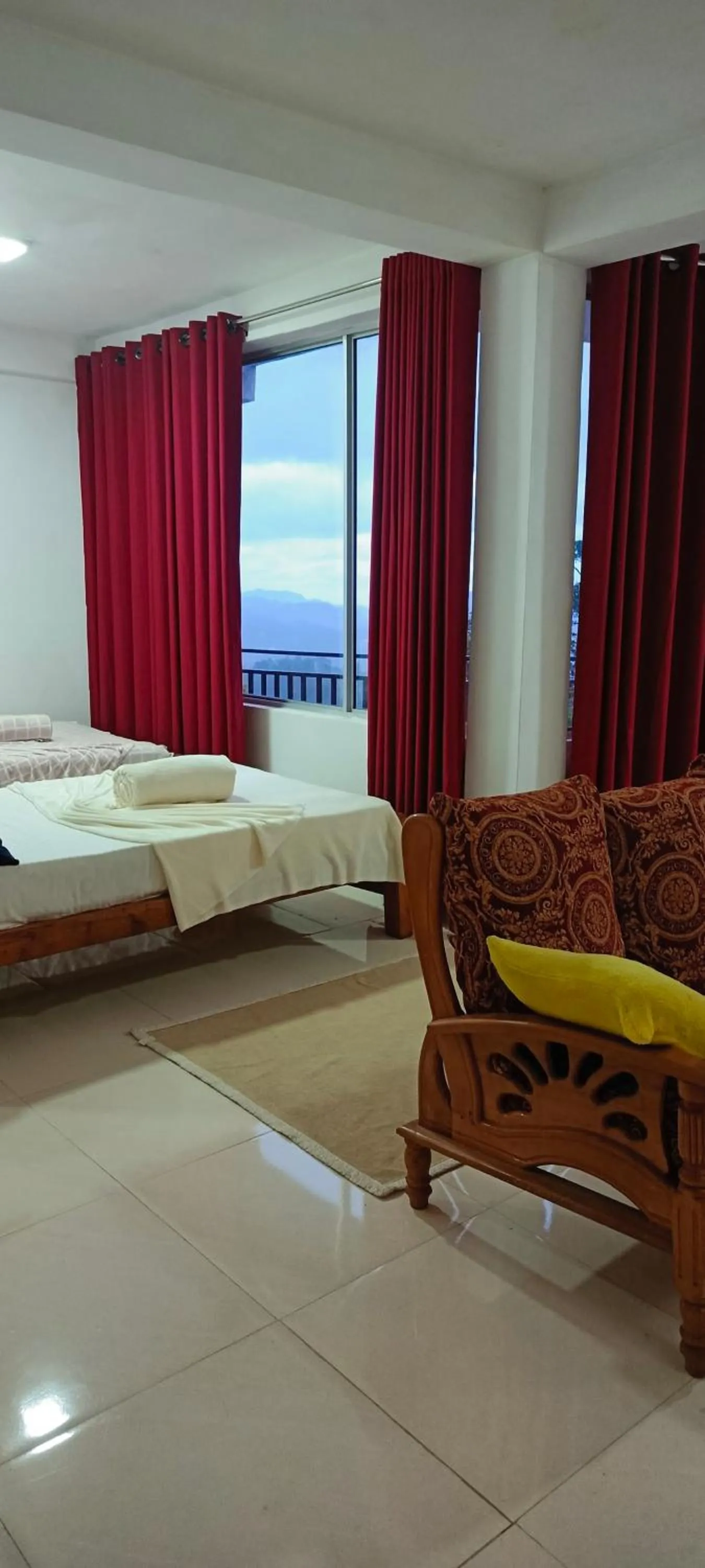 Bed in Adisham village home Haputale