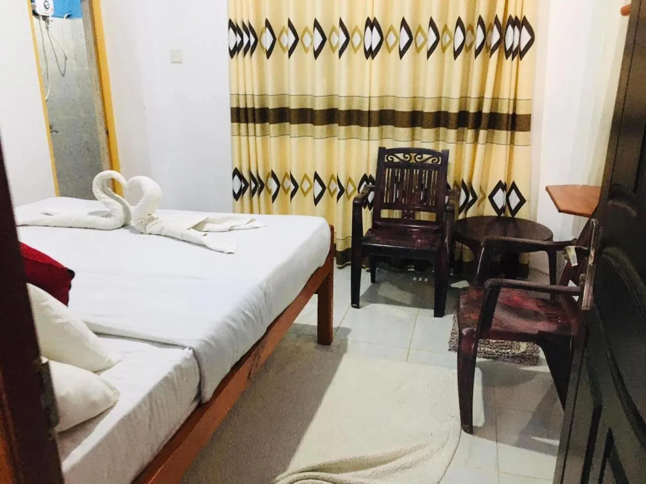 Bed in Adisham village home Haputale