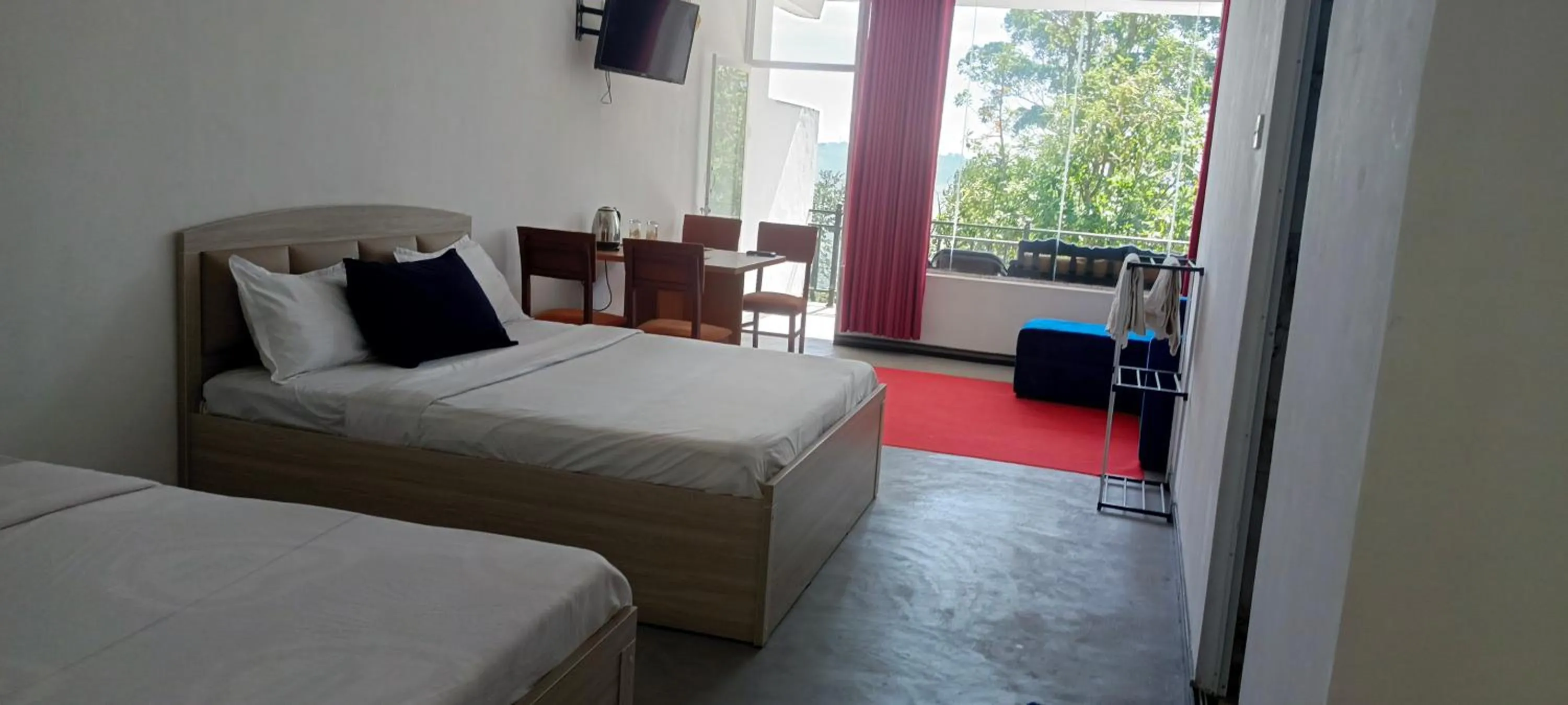 Bed in Adisham village home Haputale
