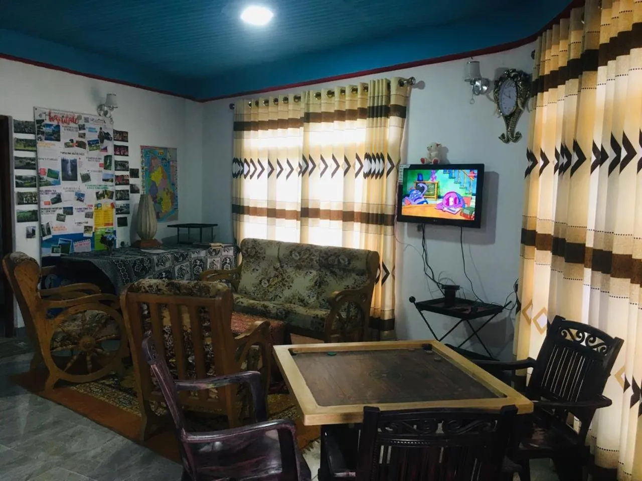 Communal lounge/ TV room in Adisham village home Haputale