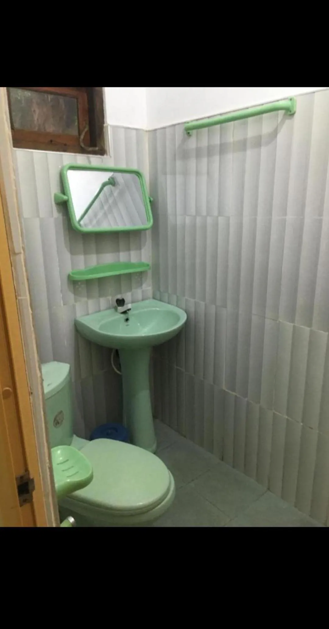 Toilet in Adisham village home Haputale