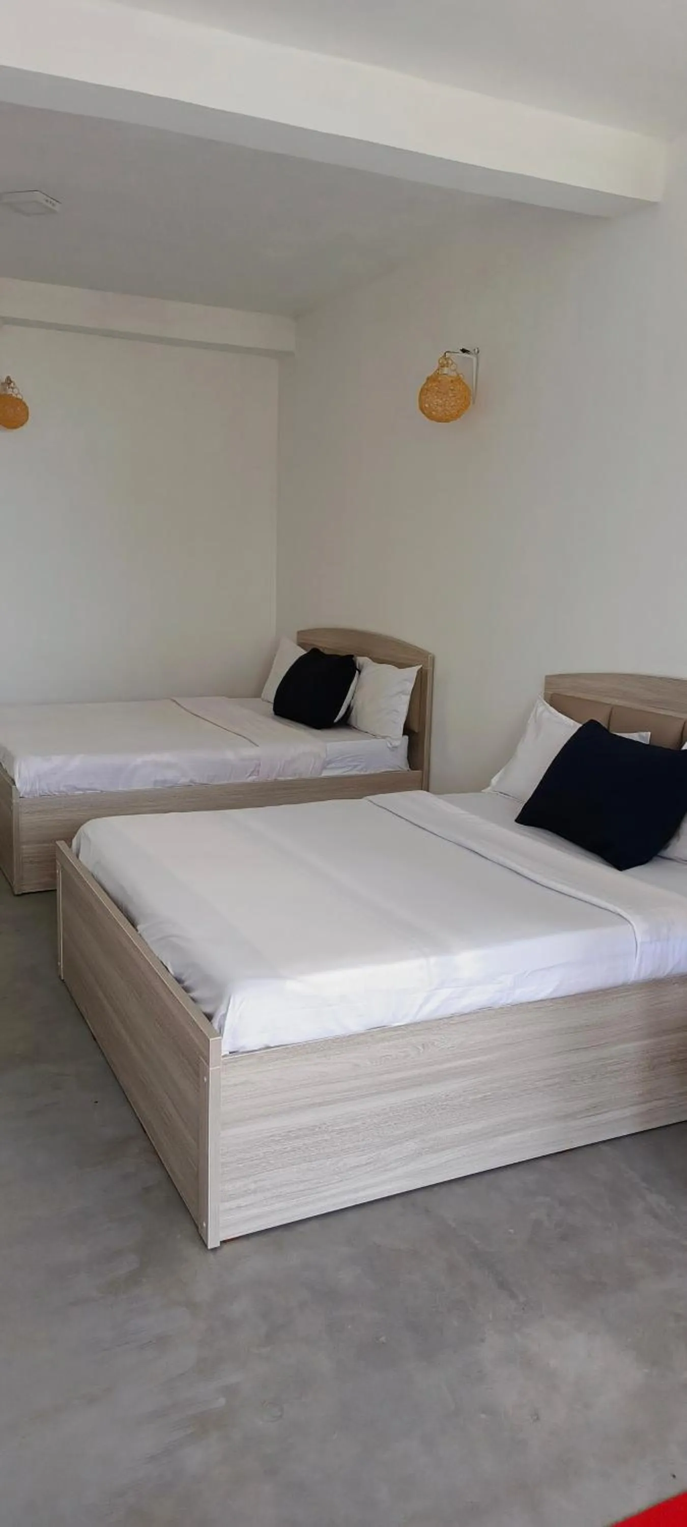 Bed in Adisham village home Haputale