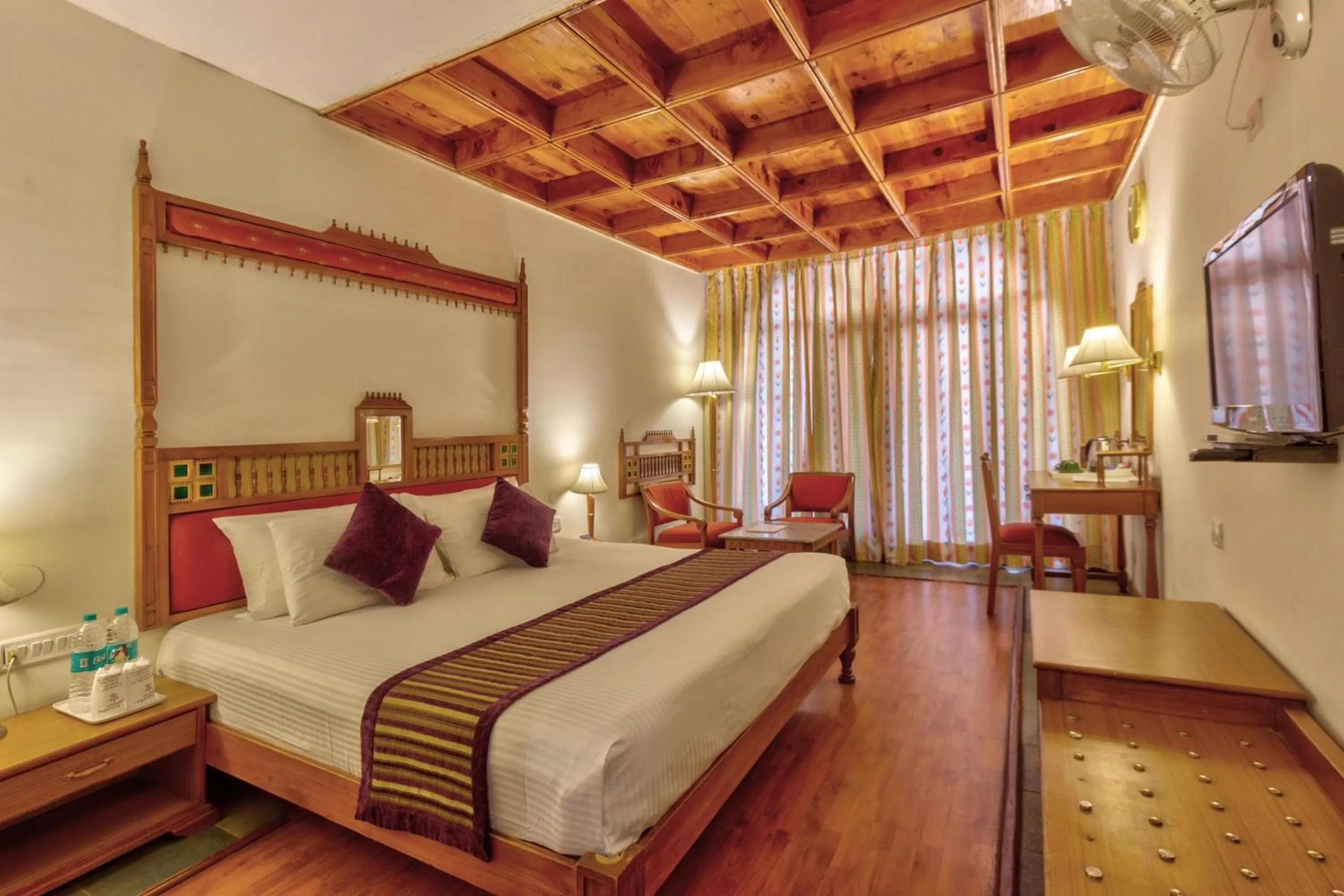 Bed in Shingar Regency