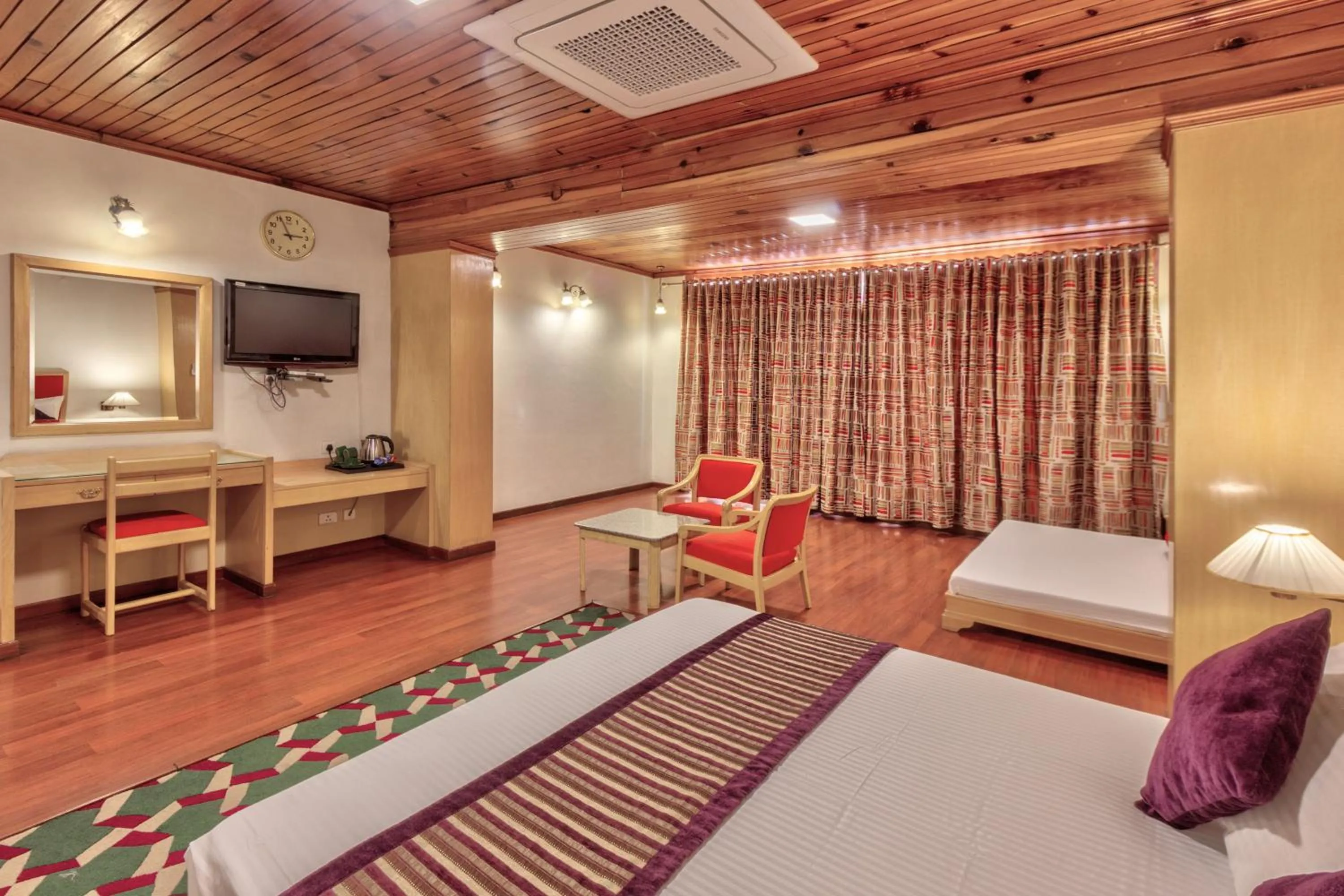 Bed in Shingar Regency