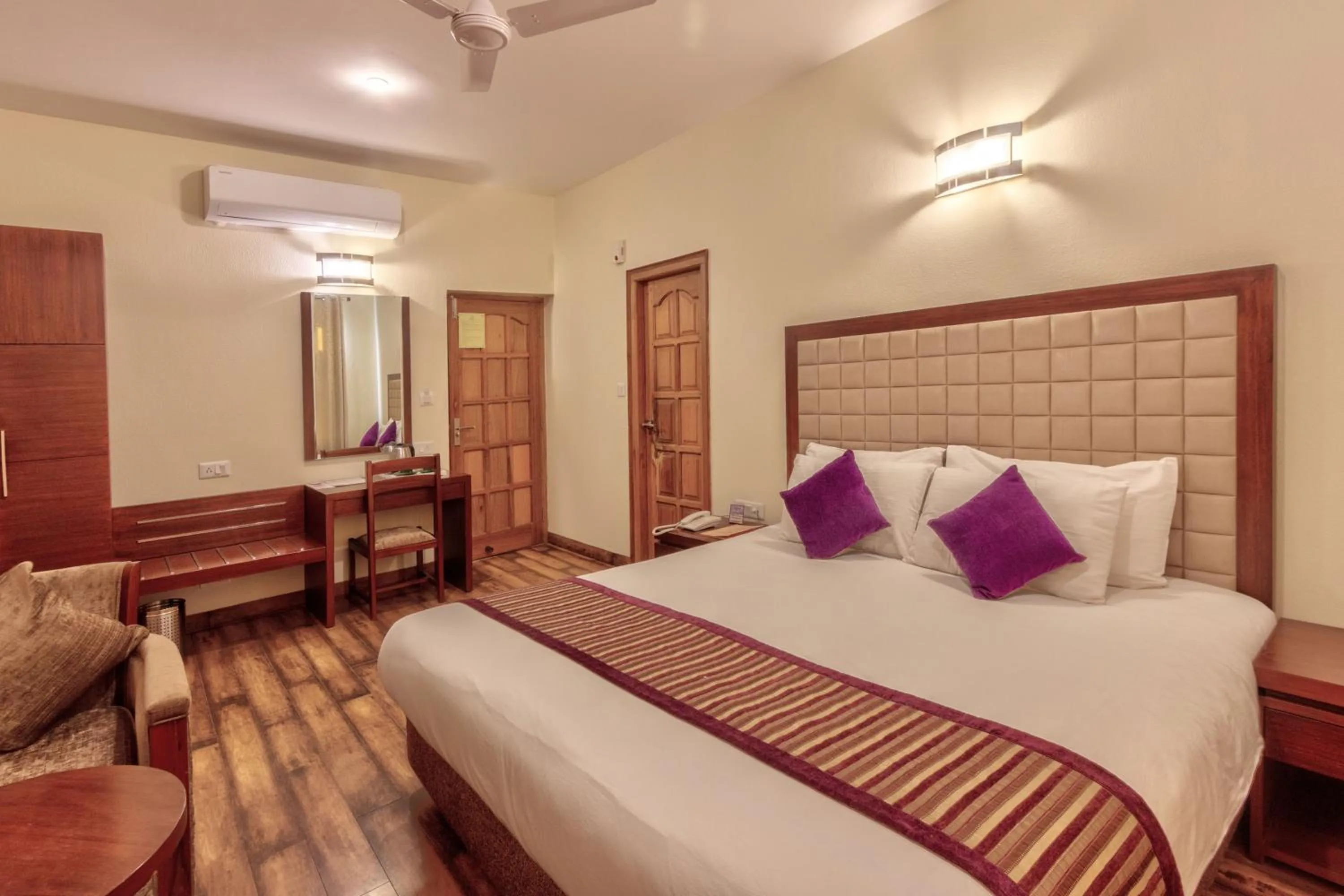 Bed in Shingar Regency