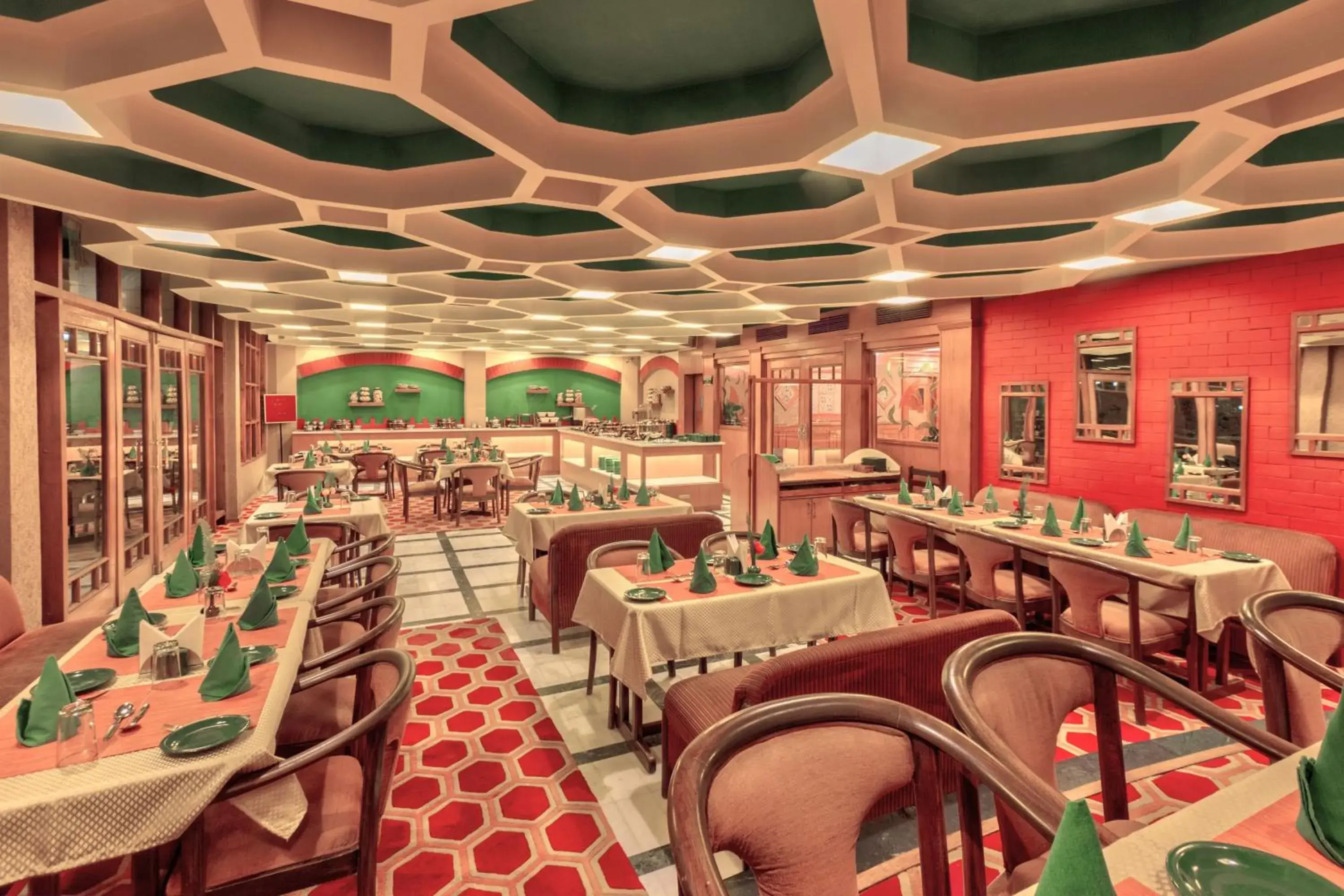 Restaurant/places to eat in Shingar Regency Restaurant/places to eat in Shingar Regency