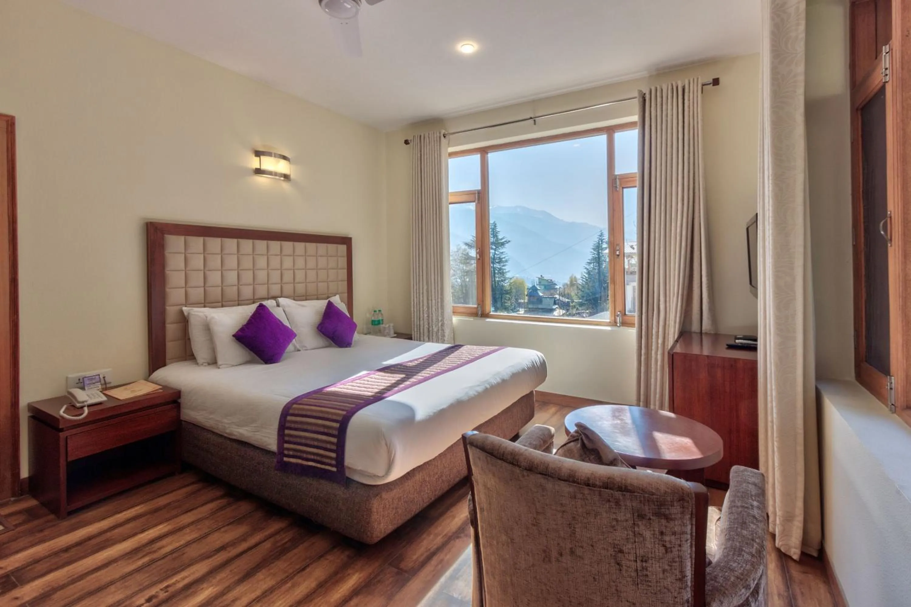 Bed in Shingar Regency