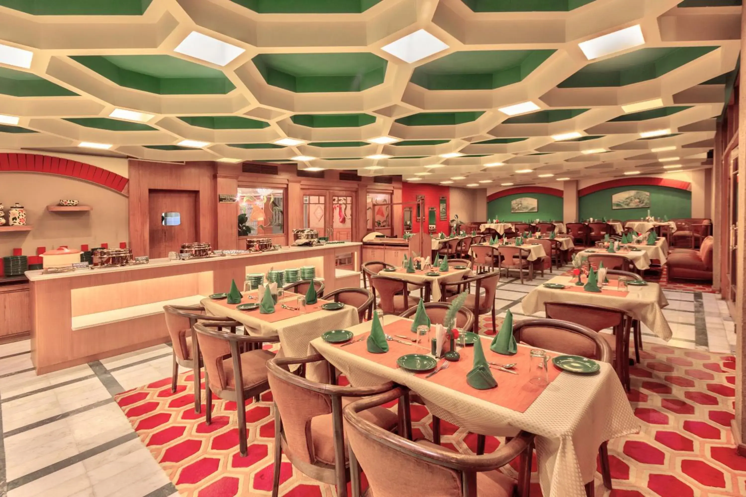 Restaurant/places to eat in Shingar Regency Restaurant/places to eat in Shingar Regency