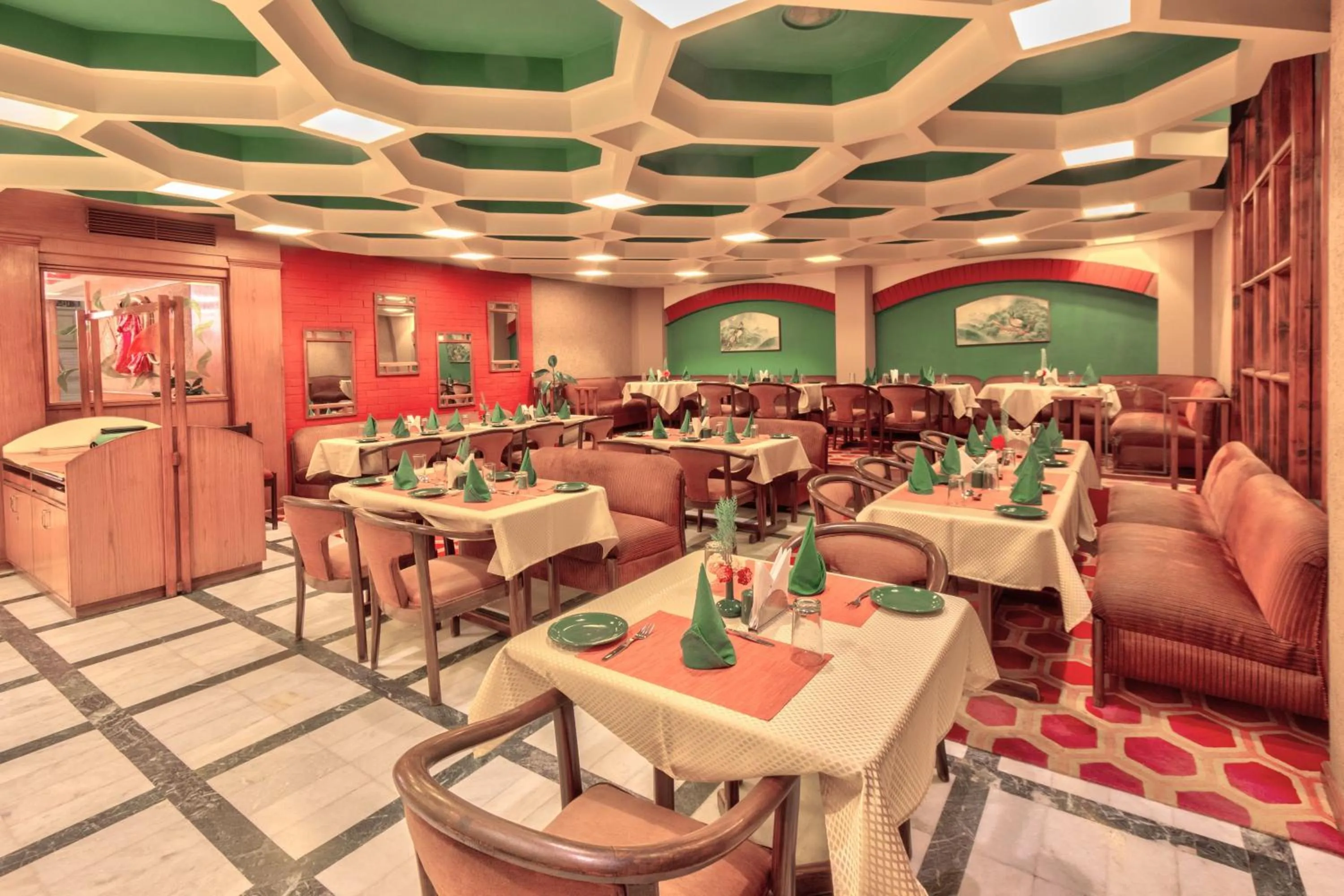 Breakfast in Shingar Regency