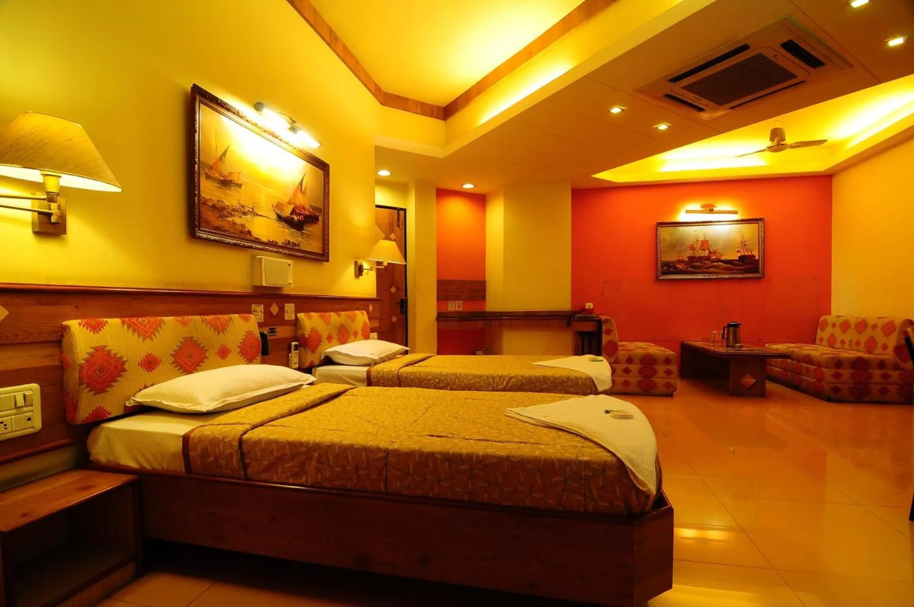 Bathroom, Bed in Panchavati Elite Inn