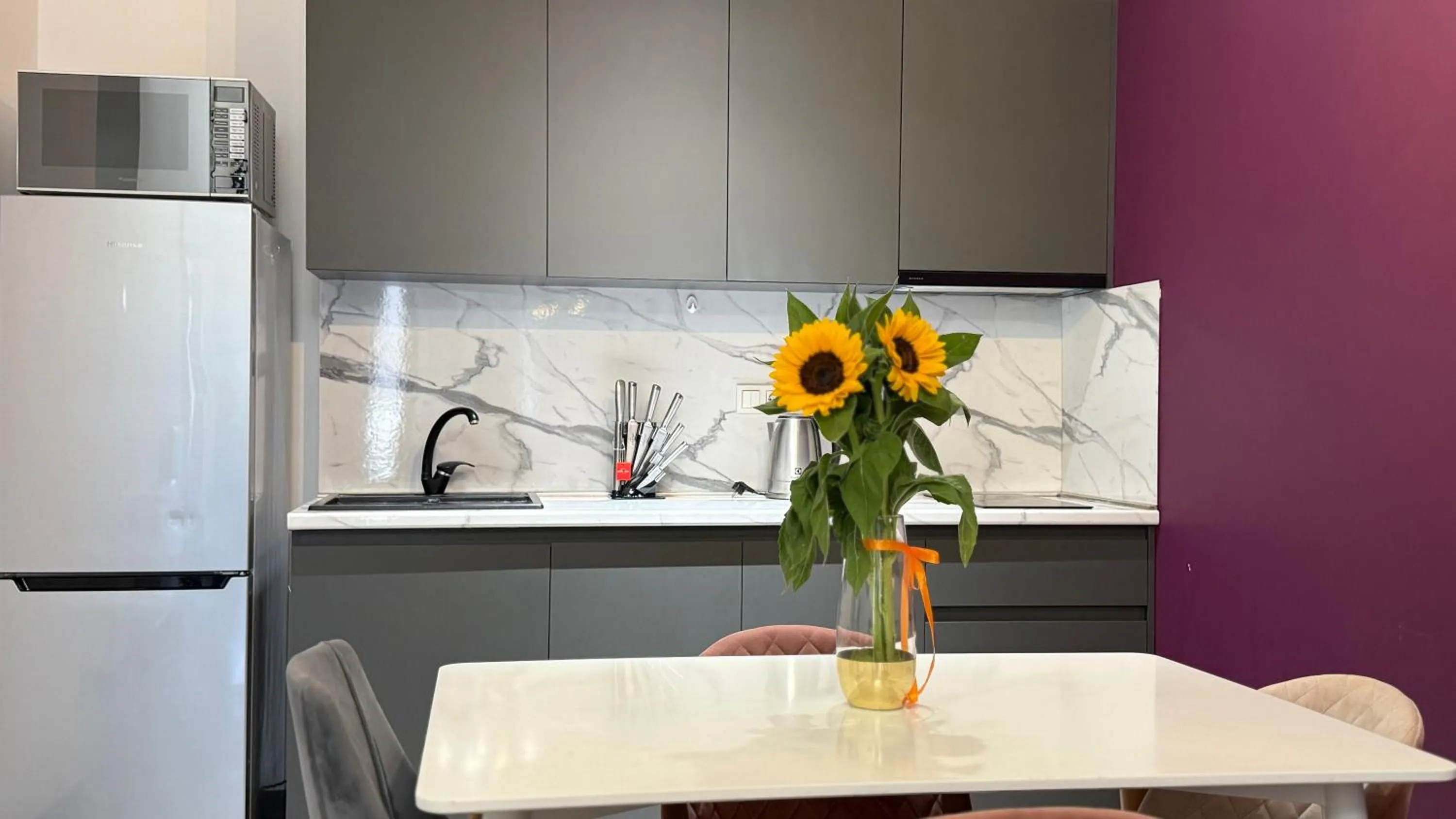 Kitchen or kitchenette in Sweet Home Deluxe Apart-Hotel