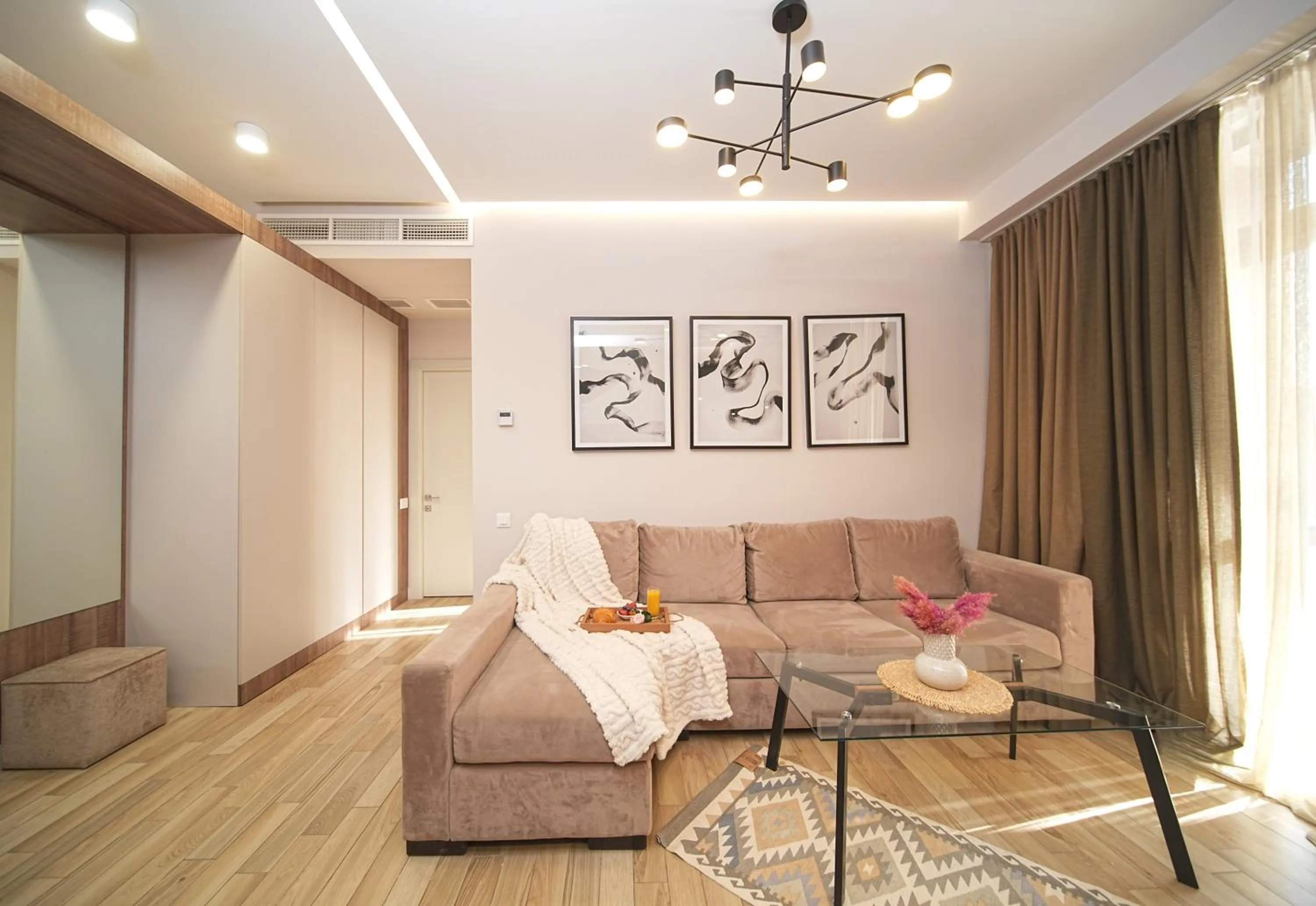 Living room in Sweet Home Deluxe Apart-Hotel