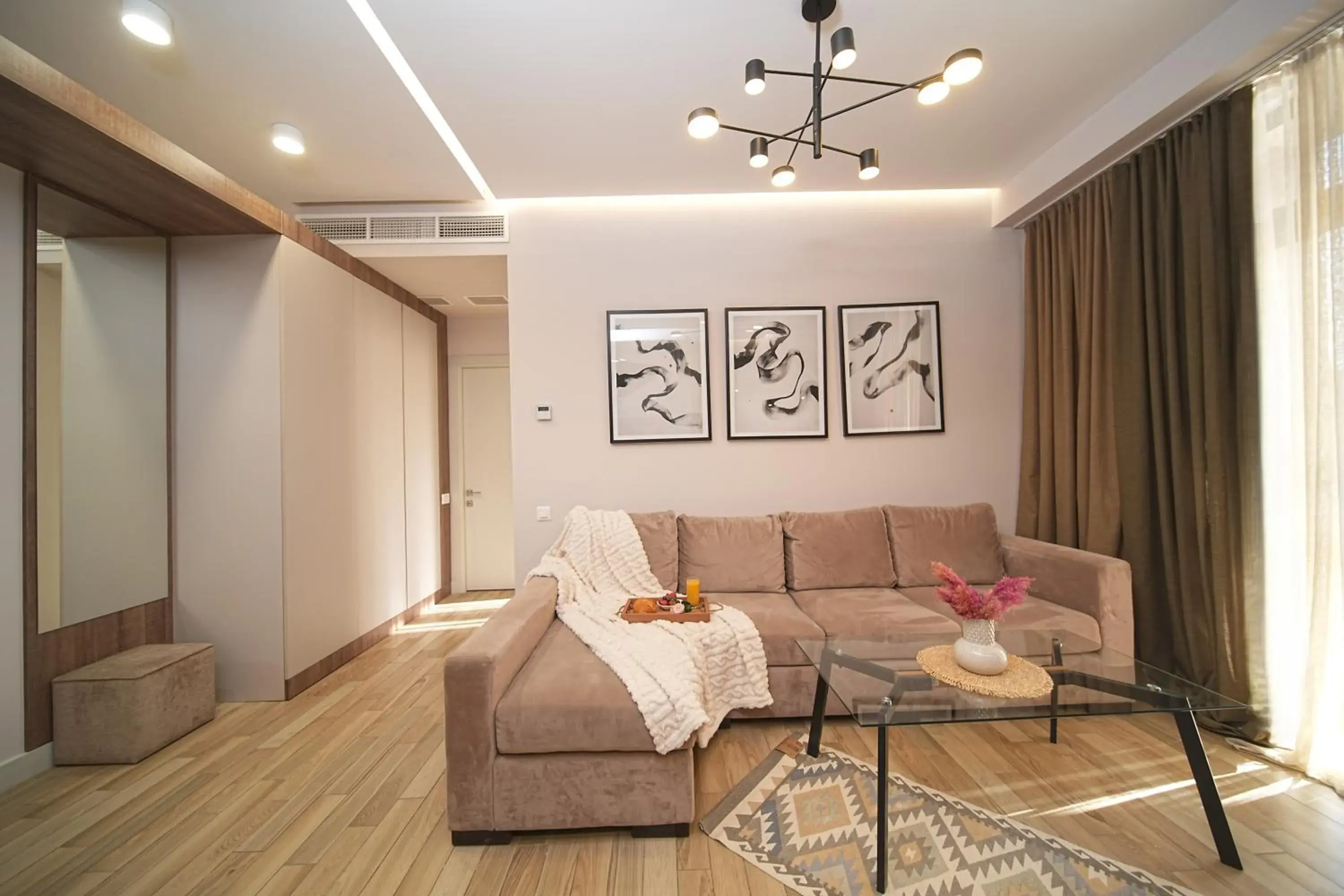 Sweet Home Deluxe Apart-Hotel Sweet Home Deluxe Apart-Hotel