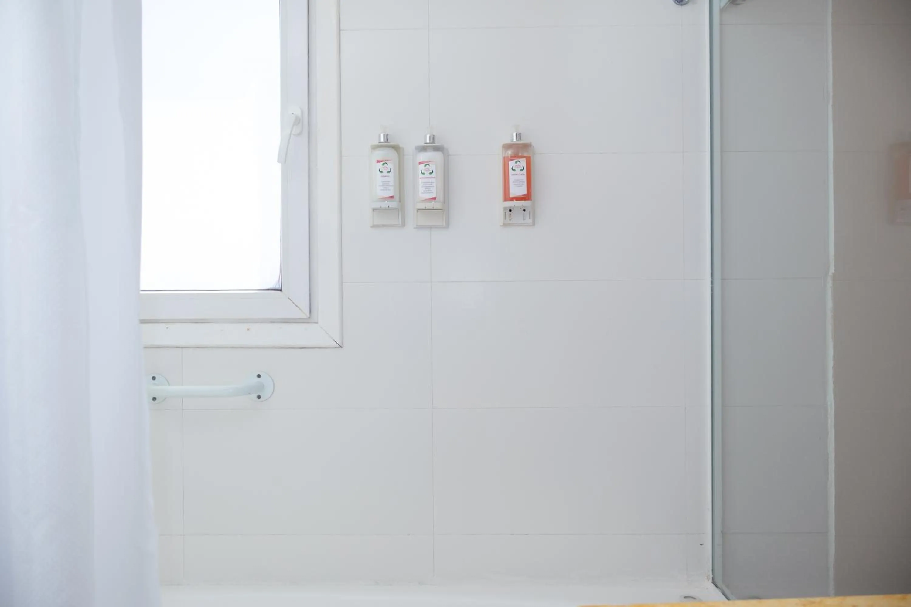 Shower in Sul Mare Hotel