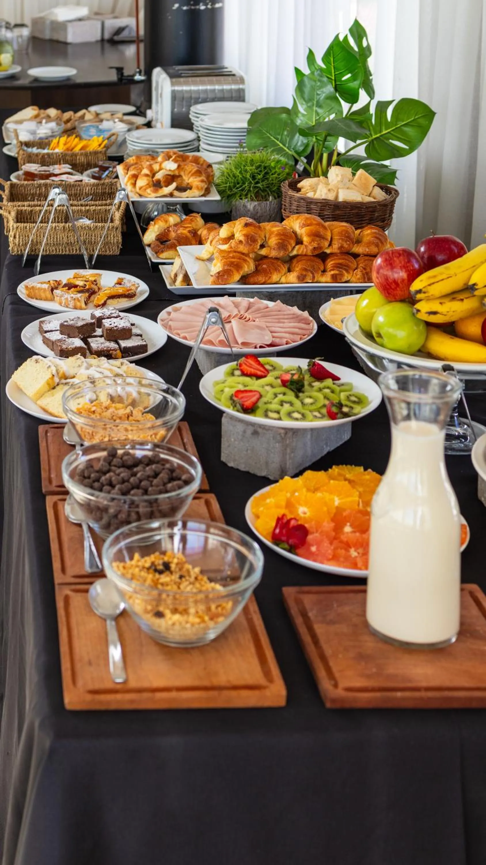 Buffet breakfast in Sul Mare Hotel