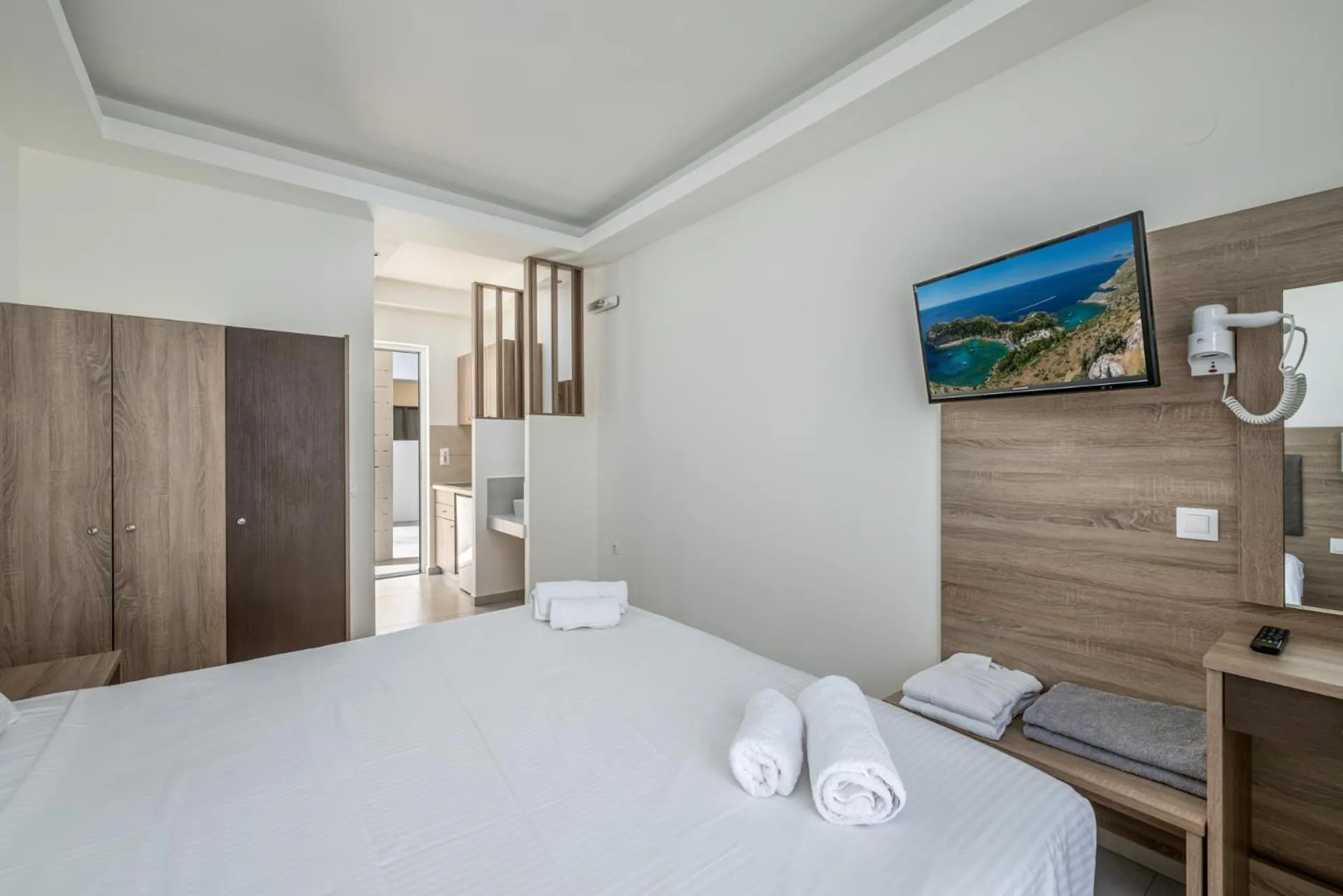 Bedroom, Bed in Patricia Suites